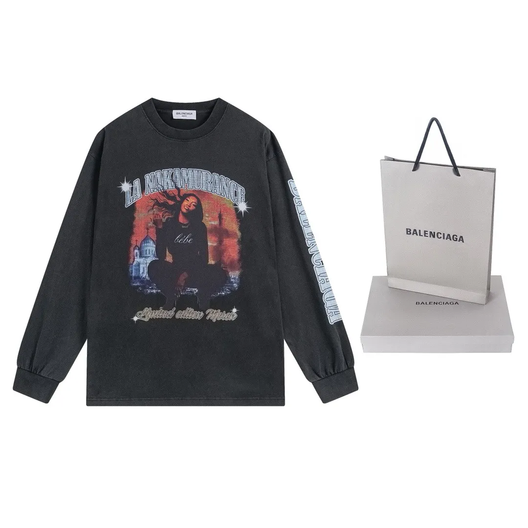 🅿️220 Actual pictures [Top version. Official website quality] BALENCI*GA/Paris. Joint Music.Aya.Nakamura long-sleeved T-shirt. The fabric is made of Paris ZP custom-woven and dyed cotton double yarn. The net weight is 260 grams. The cloth surface is clean. The cloth pattern is clear. Soft and comfortable. The threads are dyed with no color difference. The pattern adopts Kornit digital direct printing machine, the letters have a crackle process, the direct printing color is aligned with the original color, and the back of the cuffs is printed. The finished product is washed and aged. The process is complex. Restored brick cabinets, produced at Jubie Market based on pictures, welcome to compare. The version uses OS loose shoulder design. Same style for men and women Code: BL225017 Color: Washed Black Size: XS S M L