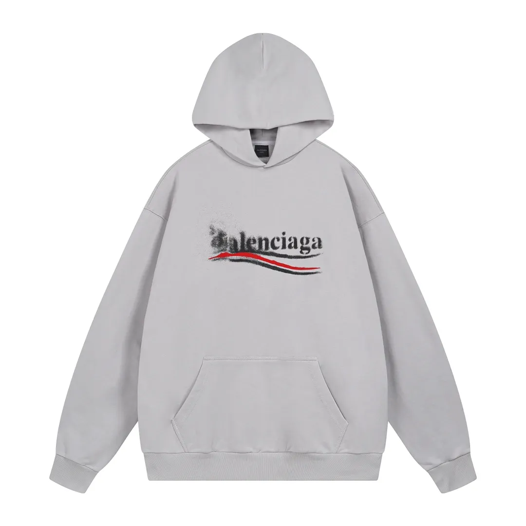 🅿️300 real photos [Top version. Official website quality] BALENCI*GA/Paris. 2024 new classic letter LOGO printed graffiti hooded sweatshirt. Brick cabinets are synchronized. Genuine products are developed at the first time. All fabric colors are available. Printed Y boards are customized. Enjoy printing and comparison! The fabric is made of Paris ZP custom-woven and dyed cotton terry sweatshirt. Weighing 460 grams, the cloth surface is clean. The cloth pattern is clear, soft and comfortable. The threads are dyed with no color difference. The classic LOGO uses environmentally friendly imported materials to print graffiti, and the dot direct spray process creates a three-dimensional effect. Restore the brick cabinet, adopt the OS loose shoulder style. Same style for men and women Coding: BL238930 Color: black and blue, off-white Size: XS S M L