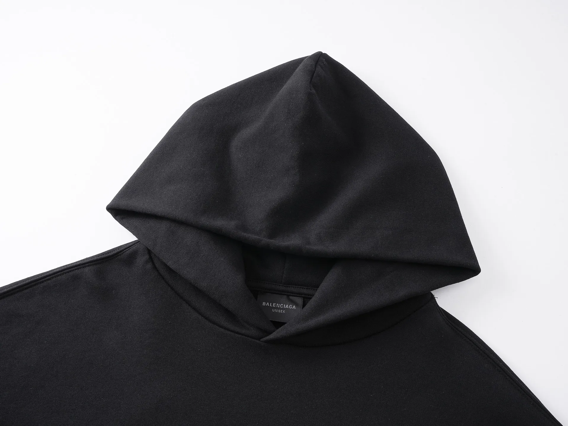 🅿️340 BALENCI*GA Paris double B new logo style hooded long-sleeved sweatshirt. The front panel is printed with imported environmentally friendly glue printing. The letters are clear. The effect is three-dimensional. Exclusively woven and dyed 460g fabric. Threads are dyed in the same vat with zero color difference. Brick cabinet synchronization. Welcome to compare. Same style for men and women -Color: black -SIZE: Xs S M L Style number 8962#