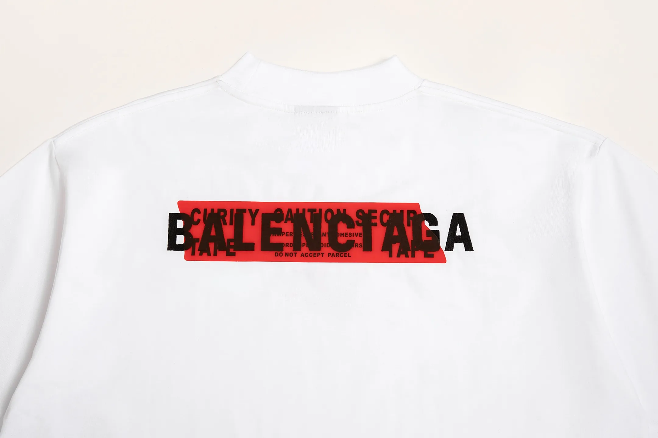 🅿️180 9201# Detail picture Top version [[BALENCIA*GA] official website quality Paris new front and back letter embroidery tape taped short-sleeved T-shirt OS version loose dropped shoulders Unisex fabric: 260 grams 100% cotton double yarn Technology: front and rear embroidery front and rear taping garment wash shaping solid color Color: black white blue floral gray Size: XS S M L