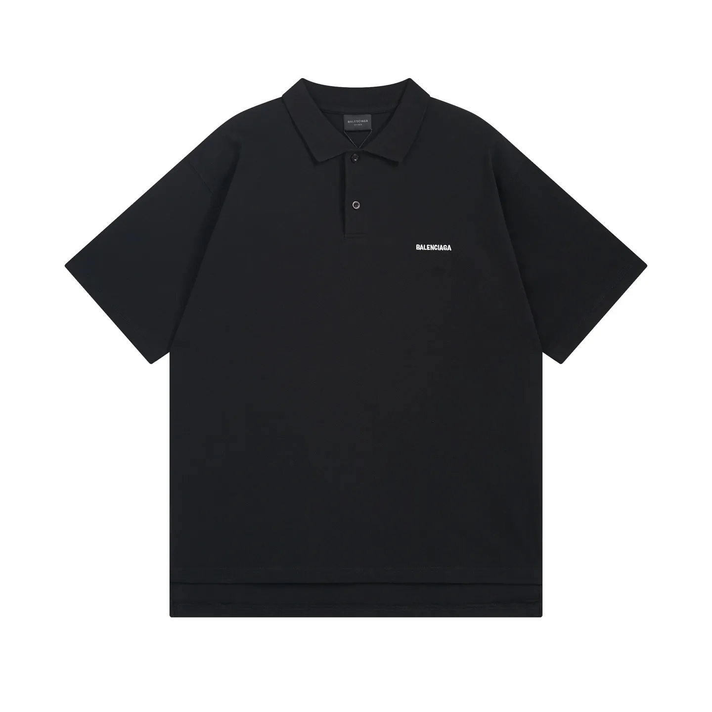 🅿️220 real photos [Top version. Official website quality] BALENCI*GA/Paris #2025 new Paris classic letter LOGO embroidered front and back POLO shirt, front and back slit design, full of design, welcome to compare. The fabric is made of Paris ZP custom-woven and dyed cotton pique, with a weight of 260 grams. The cloth surface is clean. The cloth pattern is clear, soft and comfortable. The threads are woven and dyed with no color difference. The embroidered LOGO is embroidered using imported Tajima embroidery machine. The effect is three-dimensional. Restore the brick cabinet, adopt OS loose shoulder style. Same style for men and women. Coding: BL252216 Color: black, white Size: XS S M L