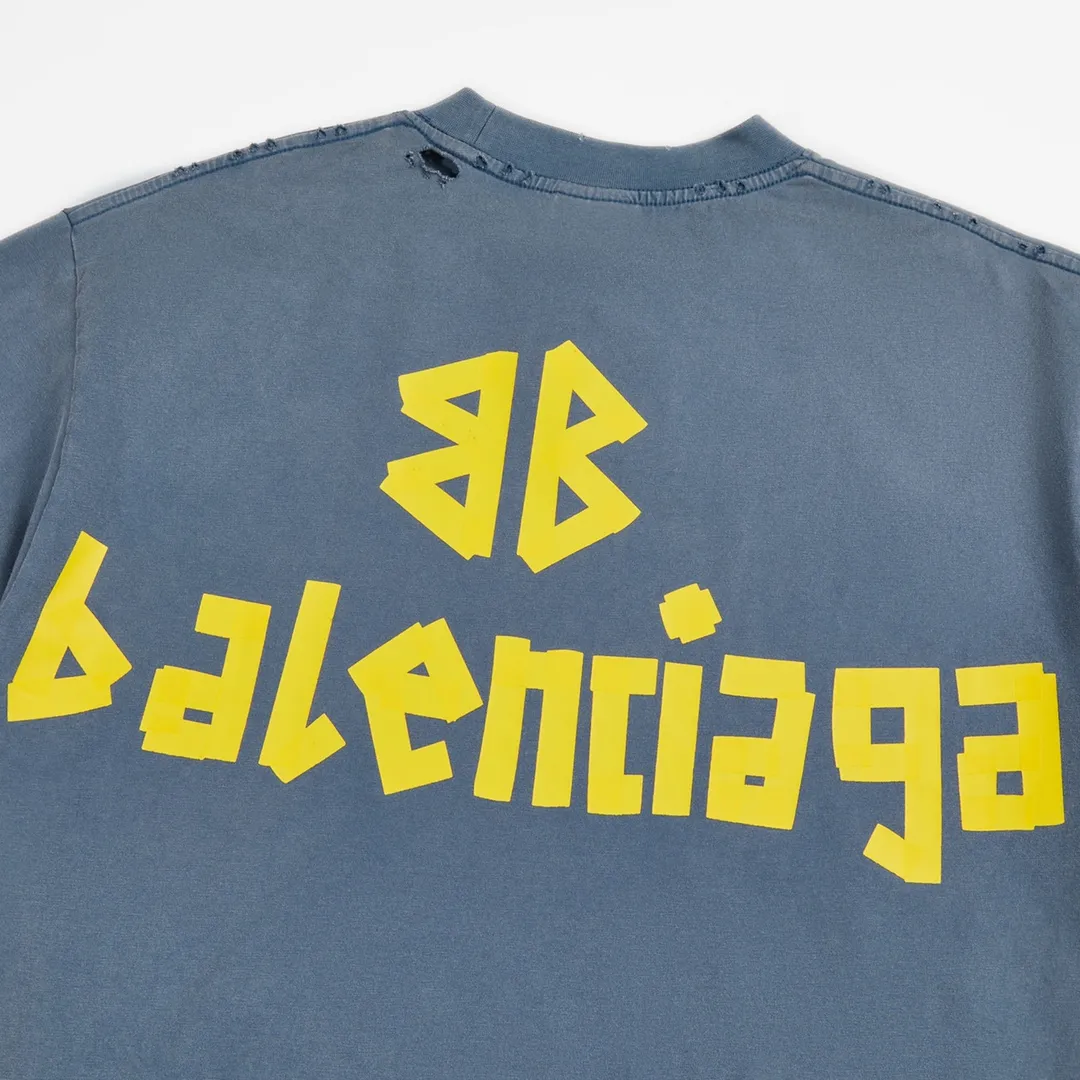 🅿️180 9110# Detailed picture Top version [[BALENCIA*GA] Official website quality Paris new yellow tape bandage digital direct spray short-sleeved T-shirt OS version Loose dropped shoulders Same style for men and women Fabric: 260 grams 100% cotton double yarn Process: Front and rear digital direct spray Garment wash Frayed Distressed Styling Solid color Color: gray blue white washed blue burgundy green black silver Rose Red Khaki Size: XS S M L