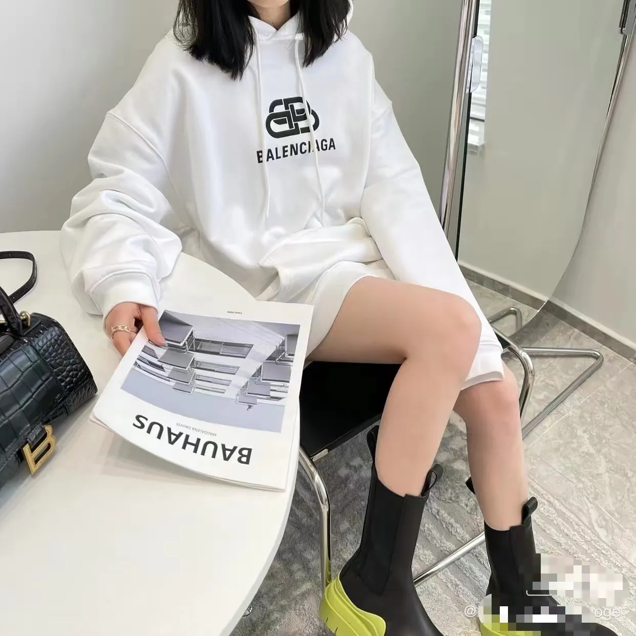 Model picture