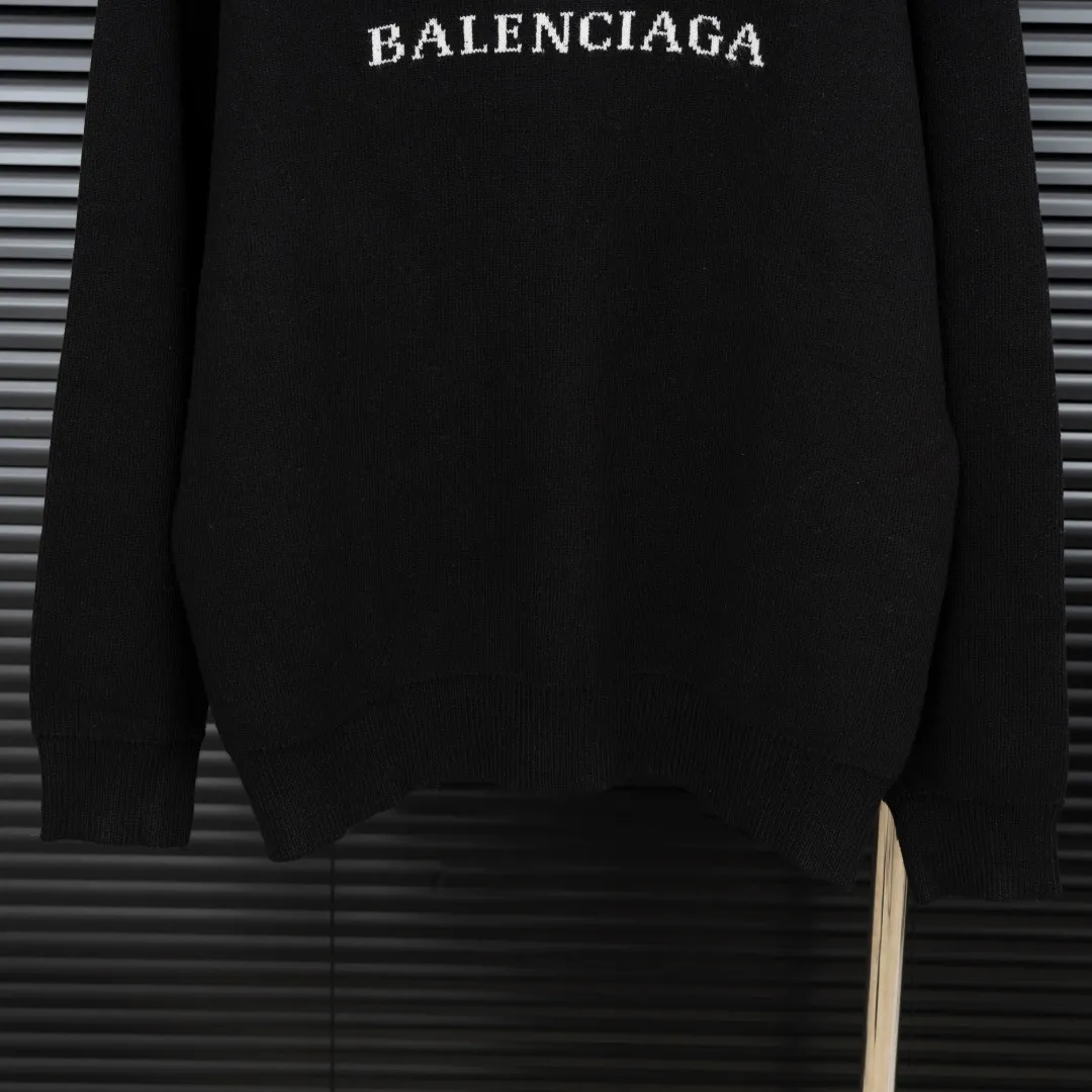 🅿️320 Style: BLA Balenciaga Double B knitted long-sleeved sweater Size: S-XXL Fabric: Wool blend Accessories: Full set of customized original accessories No gender distinction, same style for men and women