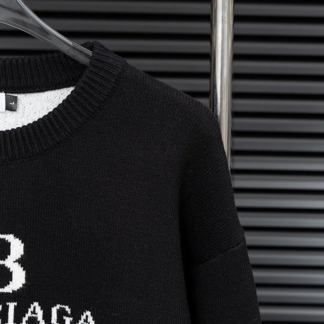 🅿️320 Style: BLA Balenciaga Double B knitted long-sleeved sweater Size: S-XXL Fabric: Wool blend Accessories: Full set of customized original accessories No gender distinction, same style for men and women