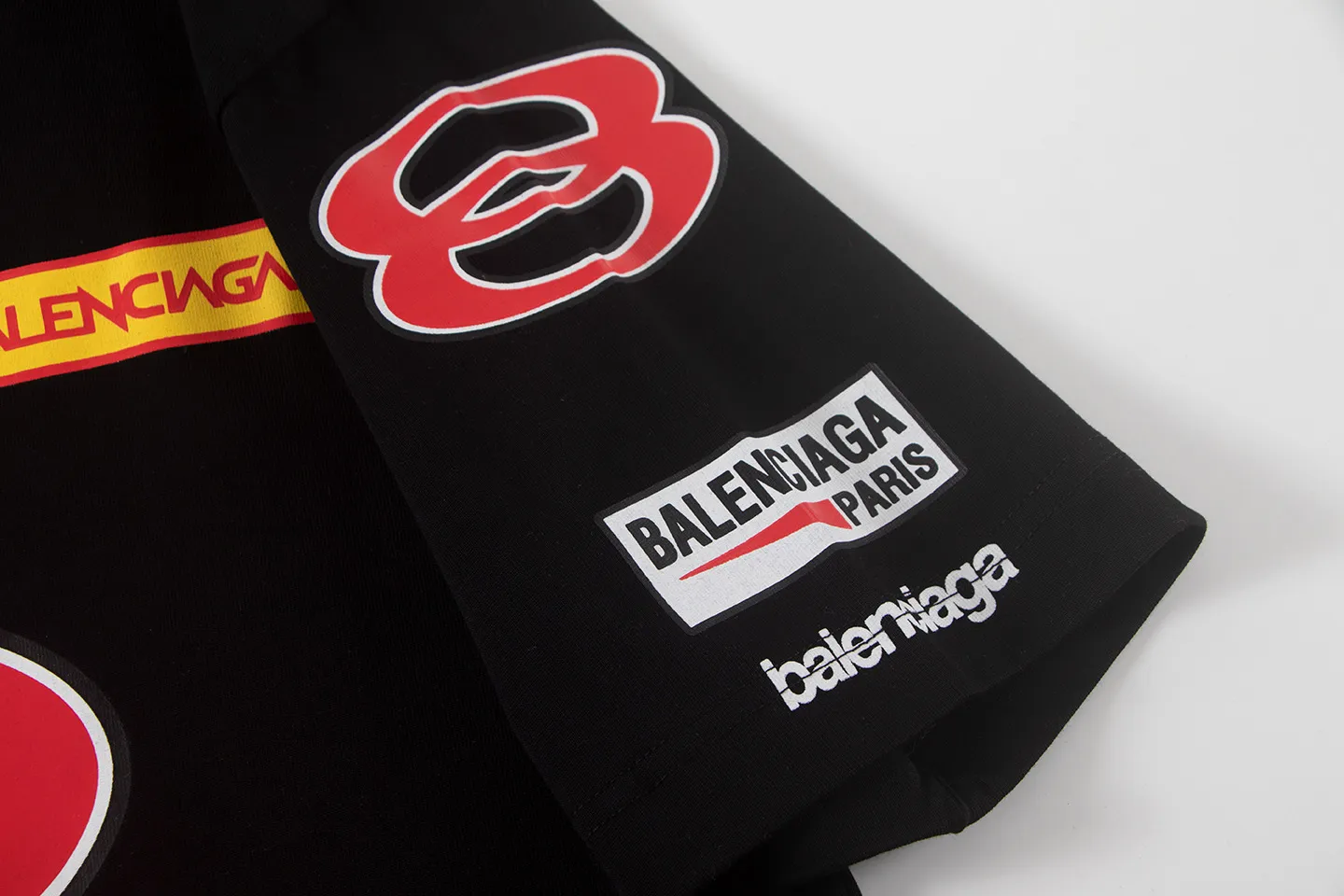 🅿️160 Balenciaga 2026 heavy industry new T-shirt Material: Made of high version 300g double yarn combed cotton Size: S M L XL Color: black and white Style number: W2802