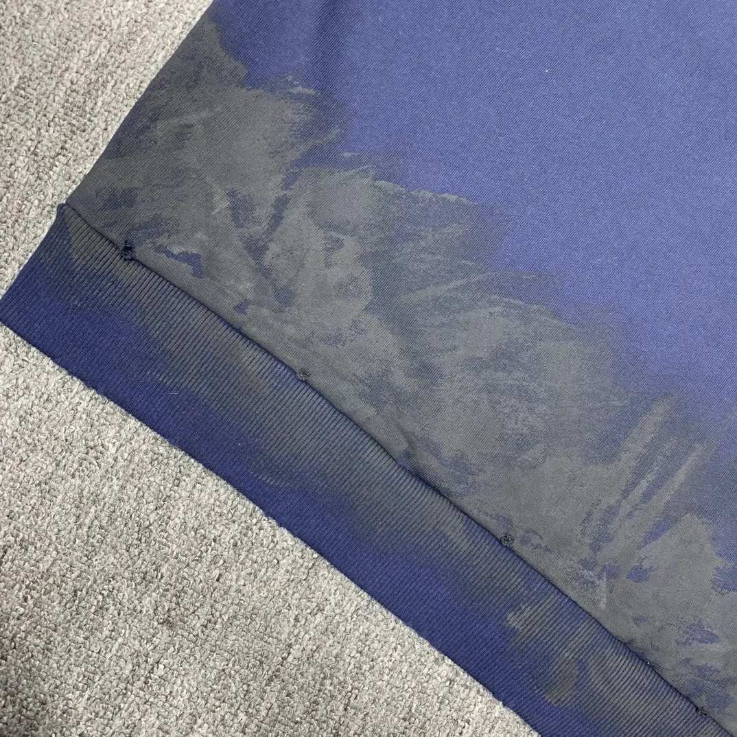 Details added————The top tested version Balenciaga Paris co-branded Lauren Raff mustang war horse embroidered flag muddy distressed dirty zipper cardigan sweatshirt #custom-woven Paris fabric 480g. The zipper is matched with a custom logo. Imported Tajima machines are used to embroider large-area heavy-duty high-density embroidery effects to make the embroidery more three-dimensional. The back is printed with imported glue. The ready-made garments are hand-ground and irregularly applied with mud to create a mud effect. Each piece of clothing needs to be coated three times, with an hour's interval between each coat to allow the coating to dry completely to ensure that the printing will not stick together. Exclusive and high quality due to heavy work and time consuming labor.   Color: Dark Blue Size: XS-L P:510