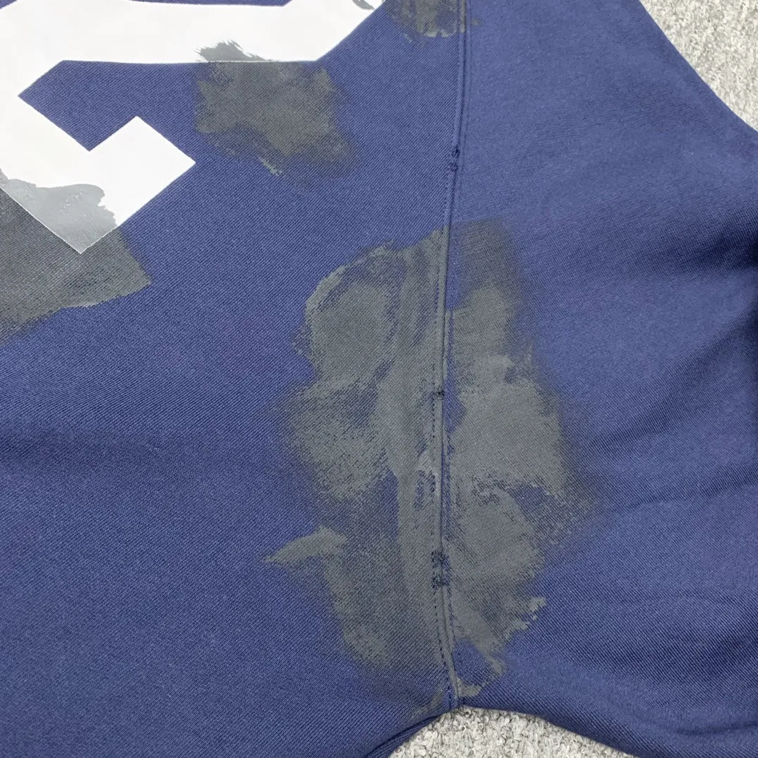Details added————The top tested version Balenciaga Paris co-branded Lauren Raff mustang war horse embroidered flag muddy distressed dirty zipper cardigan sweatshirt #custom-woven Paris fabric 480g. The zipper is matched with a custom logo. Imported Tajima machines are used to embroider large-area heavy-duty high-density embroidery effects to make the embroidery more three-dimensional. The back is printed with imported glue. The ready-made garments are hand-ground and irregularly applied with mud to create a mud effect. Each piece of clothing needs to be coated three times, with an hour's interval between each coat to allow the coating to dry completely to ensure that the printing will not stick together. Exclusive and high quality due to heavy work and time consuming labor.   Color: Dark Blue Size: XS-L P:510