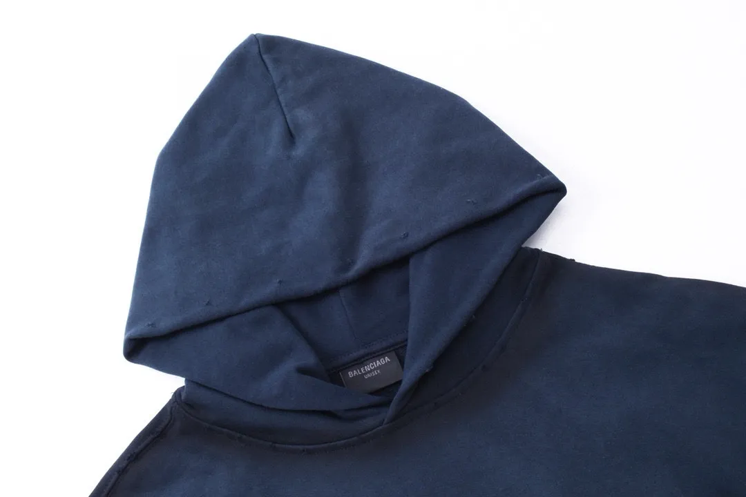 🅿️420 BALENCI*GA 24ss Paris hot-selling tape hooded sweatshirt. The front and back panels are printed with tape direct printing. Many hand-made. The ready-made garments are washed and worn. The cloth surface is clean. The cloth pattern is clear, super heavy work. Soft and comfortable. Exclusively pattern-woven and dyed 450g fabric. The threads are dyed in the same cylinder with zero color difference. Different from the market currency. The version adopts os loose shoulder version. Welcome to compare. Same style for men and women -Color: iron gray blue Paris blue washed black burgundy fluorescent yellow green khaki -SIZE: XS S M L style number 8912#
