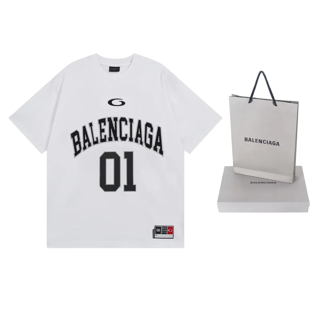 🅿️210 Actual pictures [Top version. Official website quality] BALENCI*GA/Paris.SS25 latest basketball uniform embroidered printed long-sleeved T-shirt. The front embroidery is embroidered and printed using a Tajima computer embroidery machine, the lower left corner is stamped, and the back piece is printed. Brick cabinets are synchronized. Genuine products are developed at the first time. The fabric is made of Paris ZP custom-woven and dyed cotton double yarn. Weighing 260 grams, the cloth surface is clean. The cloth pattern is clear, soft and comfortable. The threads are dyed with no color difference. The printing uses environmentally friendly imported materials, the letters are clear and the effect is three-dimensional. The version adopts OS loose shoulder design. Same style for men and women. Code: BL253626 Color: black, white, orchid, purple, yellow, green. Size: XS S M L