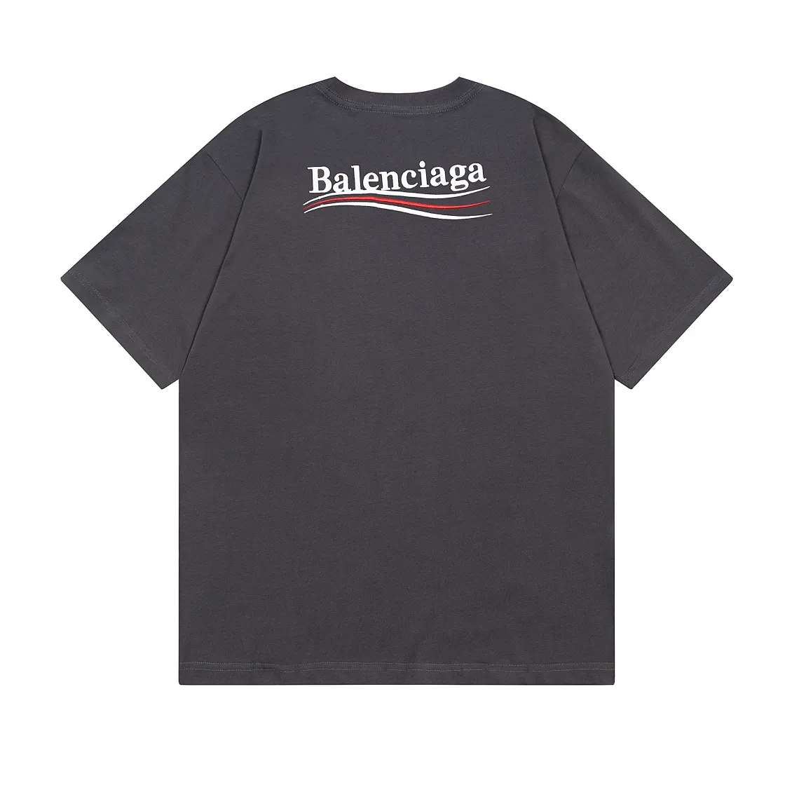 🅿️166 Detailed picture [Top version. Official website quality] BALENCI*GA/Paris#Classic.Coke embroidered short-sleeved T-shirt# The fabric is made of Paris ZP custom-woven and dyed cotton double yarn. Weighing 260 grams, the cloth surface is clean. The cloth pattern is clear, soft and comfortable. The threads are dyed with no color difference. The classic pattern embroidery uses an imported embroidery machine, and the embroidery thread color is embroidered according to the original color. It is produced according to the pictures in the special market. The letters are clear. The three-dimensional effect is strong. The version adopts the OS loose shoulder version. The same style for men and women. Coding: BL223028 Color: black. White. Dark gray. Brown. Light green. Purple. Off-white Size: XS S M L