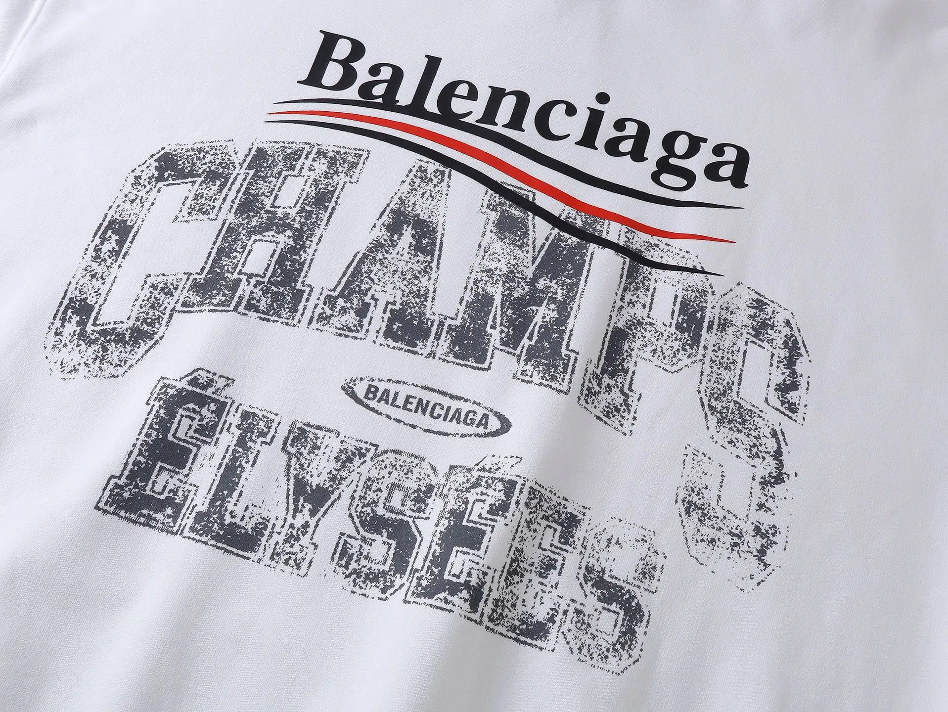 🅿️330 real photos [Top version. Official website quality] BALENCI*GA/Paris. SS25 latest model, Balenciaxx art multi-branded printed hooded sweatshirt. Brick cabinet synchronization. Genuine product developed in the first time, happy to print and compare! The fabric is made of Paris ZP custom-woven and dyed cotton sweatshirt. Weighing 460 grams, the cloth surface is clean. The cloth pattern is clear, soft and comfortable. The threads are dyed with no color difference. The printing uses environmentally friendly imported materials. The letters are clear and the effect is three-dimensional. The version adopts OS loose shoulder design. Same style for men and women. Code: BL258962 Color: black, white Size: XS S M L
