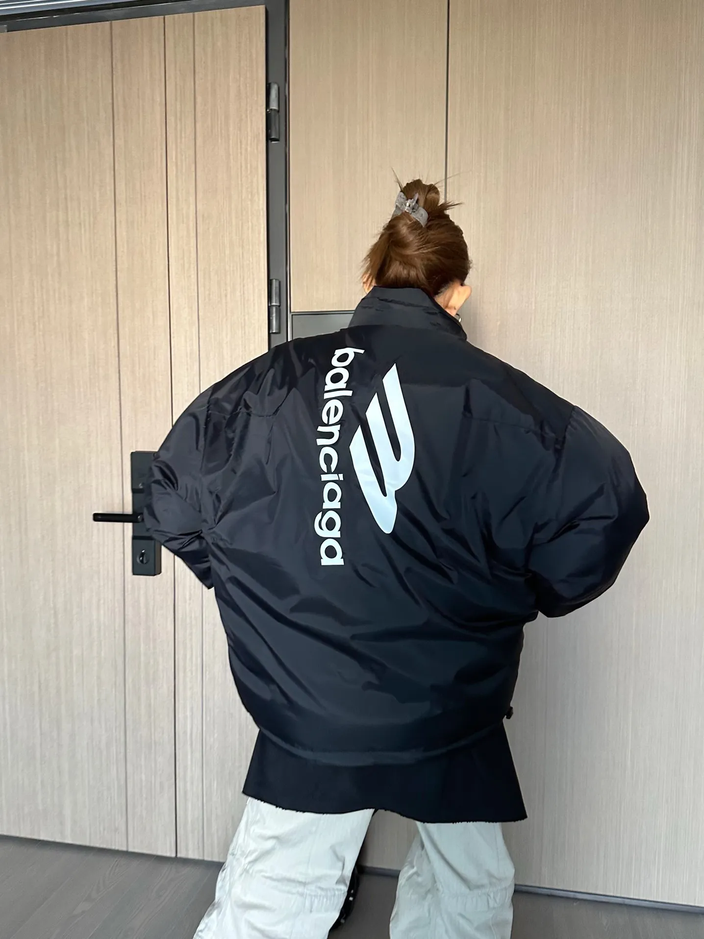 Balenciaga / Balenciaga Reversible Black and White Down Jacket Upper Body Information Pictureℹ️