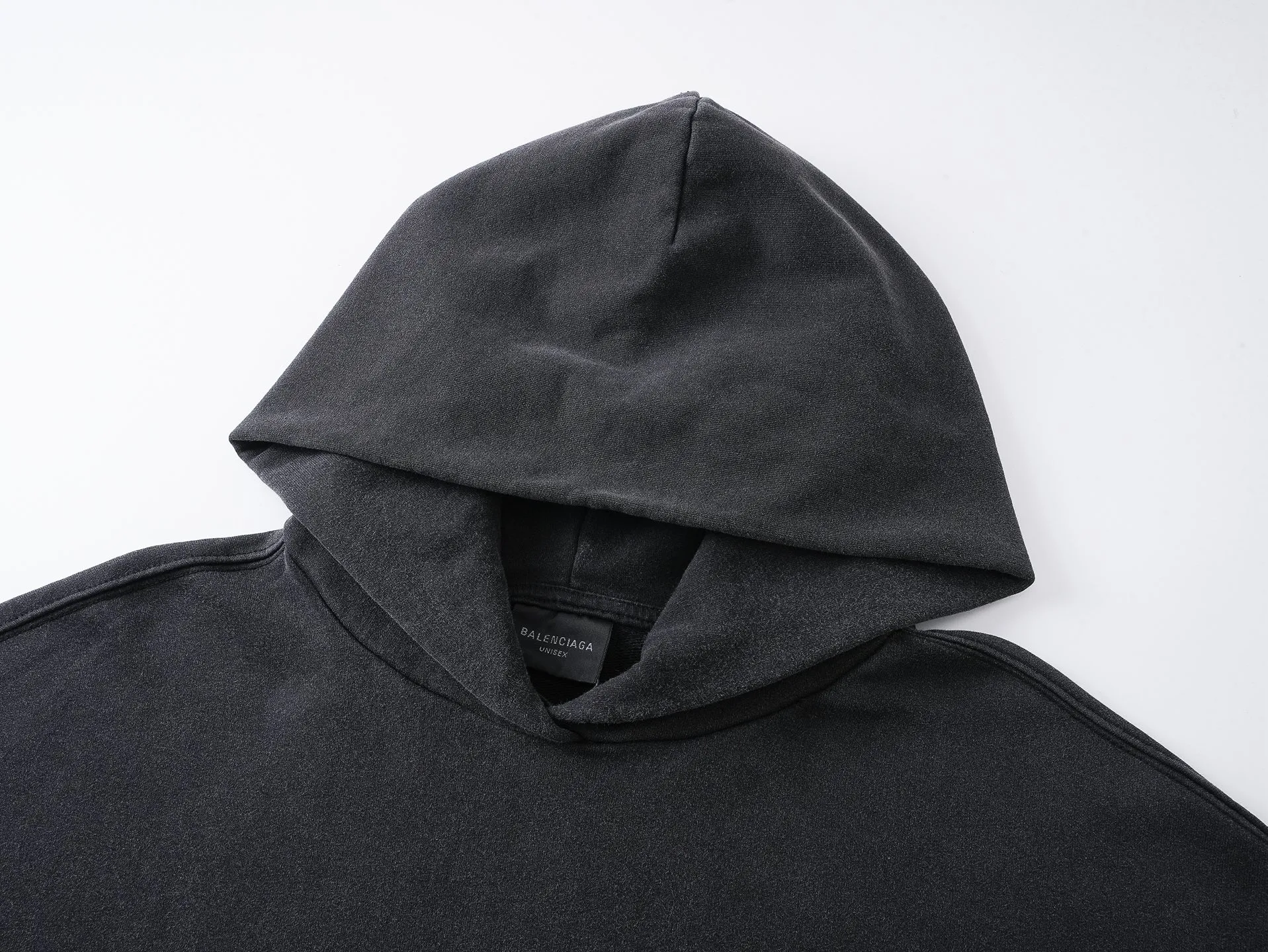 🅿️390 BALENCI*GA Paris Los Angeles night view hooded long-sleeved sweatshirt. The front pattern is directly sprayed by computer. The ready-made clothes are washed and aged. The letters are clear. The effect is three-dimensional. Exclusively woven and dyed 460g fabric. Threads are dyed in the same vat with zero color difference. Brick cabinet synchronization. Welcome to compare. Same style for men and women -Color: washed black, apricot -SIZE: Xs S M L style number 8966#