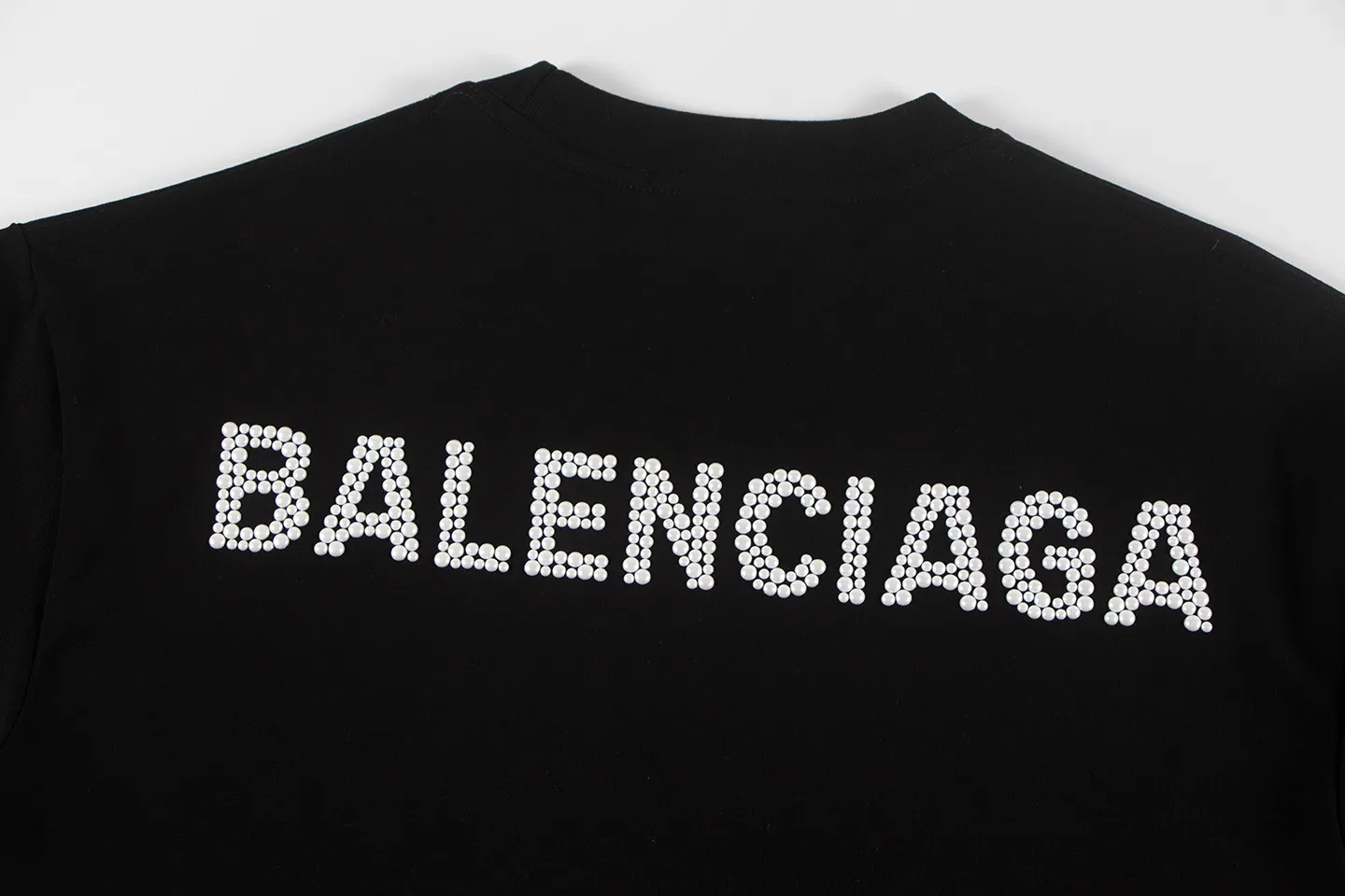 🅿️180 Balenciaga2026 new T-shirt (high craftsmanship) Material: Made of high version 300g double yarn combed cotton Size: S M L XL Color: black and white Style number: W2653