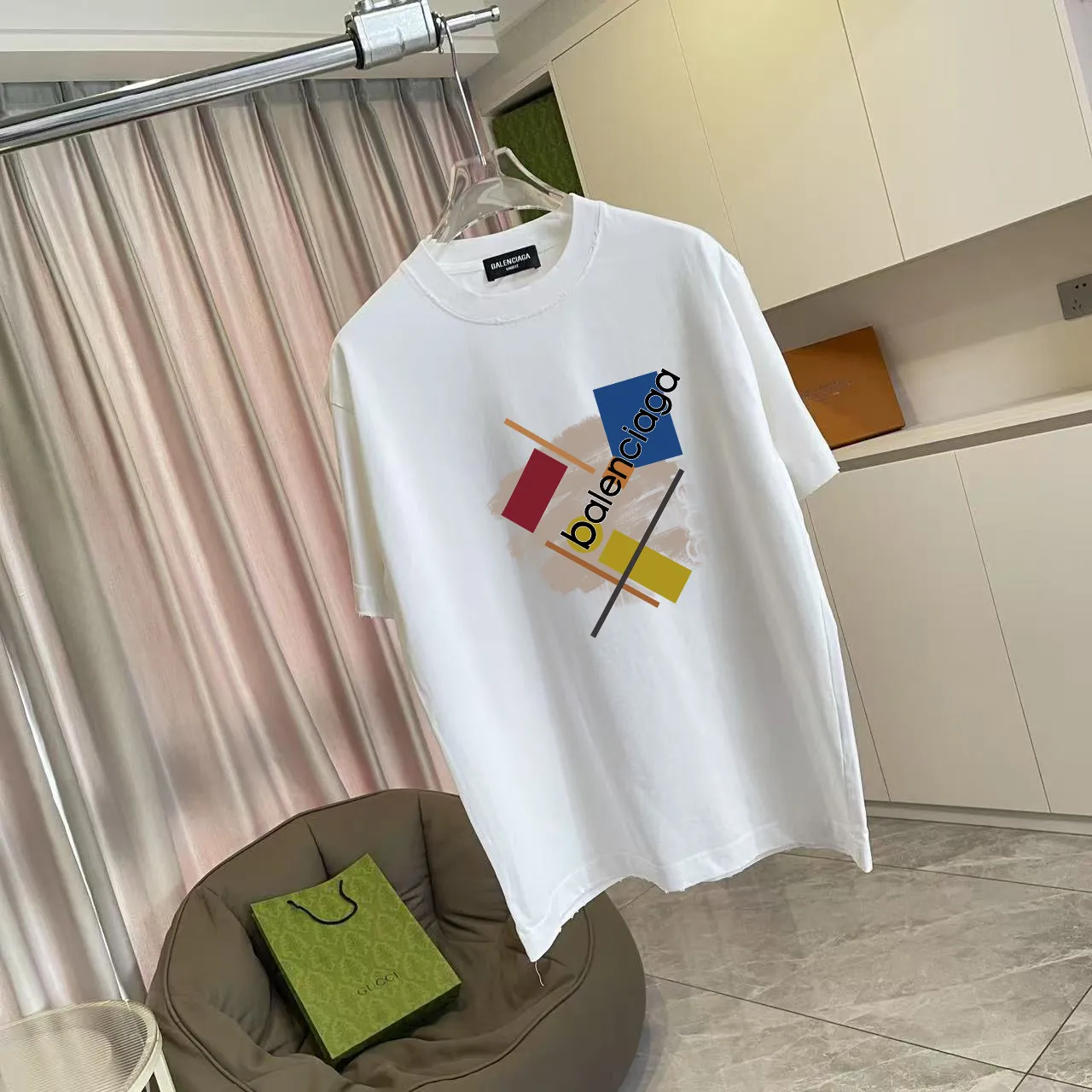 🅿️190 BALENCI*GA Paris 2025 summer new style, washed, distressed, spray-painted, personalized letter logo printing, customized fabric 320g, short-sleeved T-shirt, same style for men and women, size: S M L XL XXL five codes, color: black, white, gradient black, gradient red