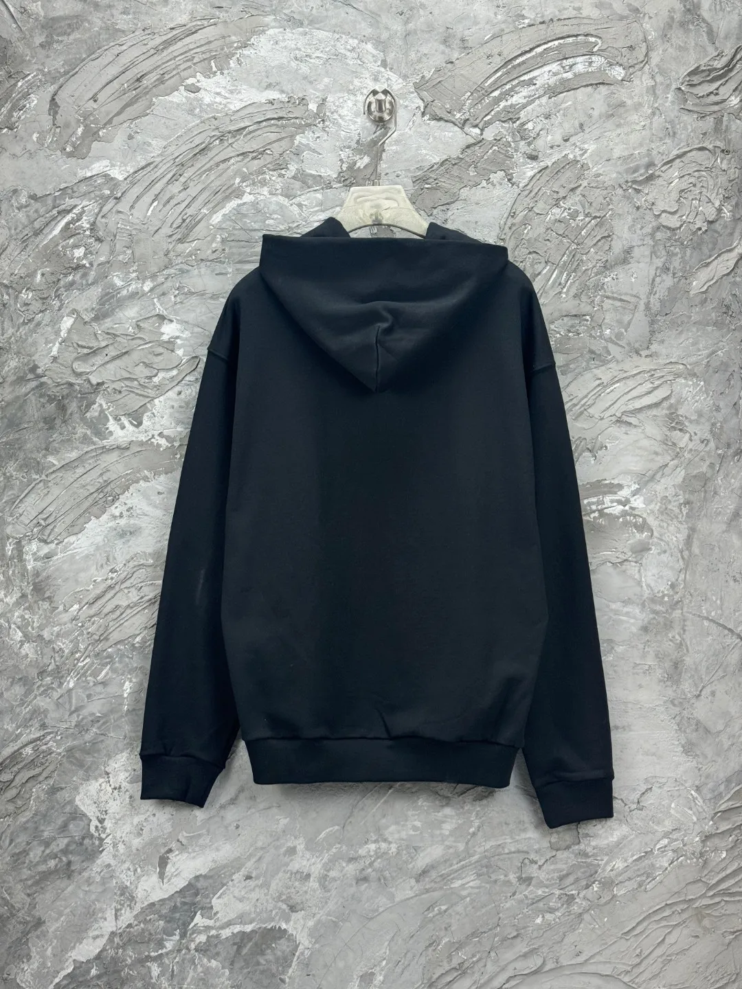🅿️340 - BALENCI*GA Paris co-branded Lamborghini hooded long-sleeved sweatshirt. The front panel is printed with imported environmentally friendly glue. The letters are clear. The effect is three-dimensional. Exclusively woven and dyed 460g fabric. Threads are dyed in the same cylinder with zero color difference. Brick cabinet synchronization. Welcome to compare. Same style for men and women -Color: black -SIZE: Xs S M L Style number 8961#