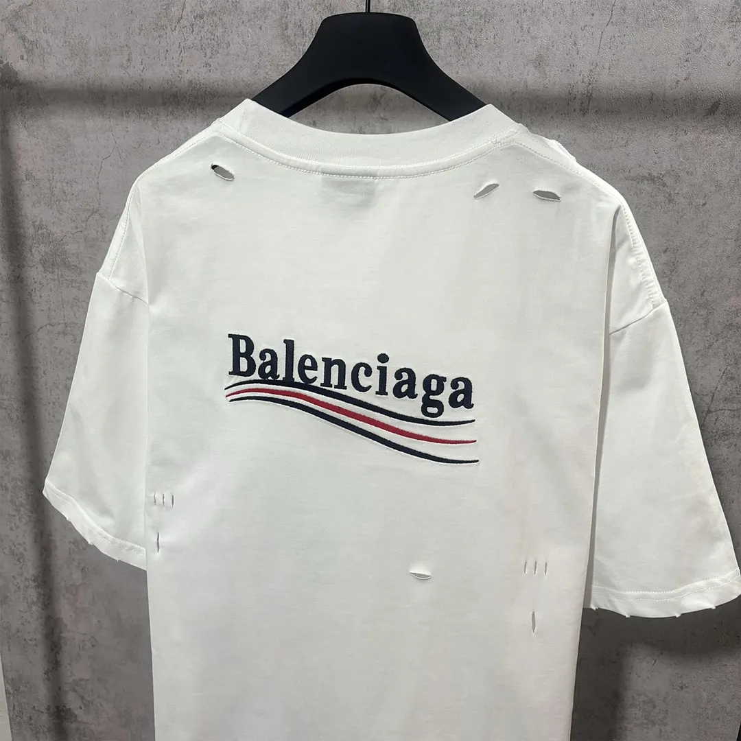 🅿️160 9116# Detailed picture Top version [[BALENCIA*GA] official website quality Paris new Coke embroidered short-sleeved T-shirt OS version Loose dropped shoulders Unisex style Fabric: 260g 100% cotton double yarn Technology: Front and back embroidery Garment washing Shape solid Color: Black White Size: XS S M L