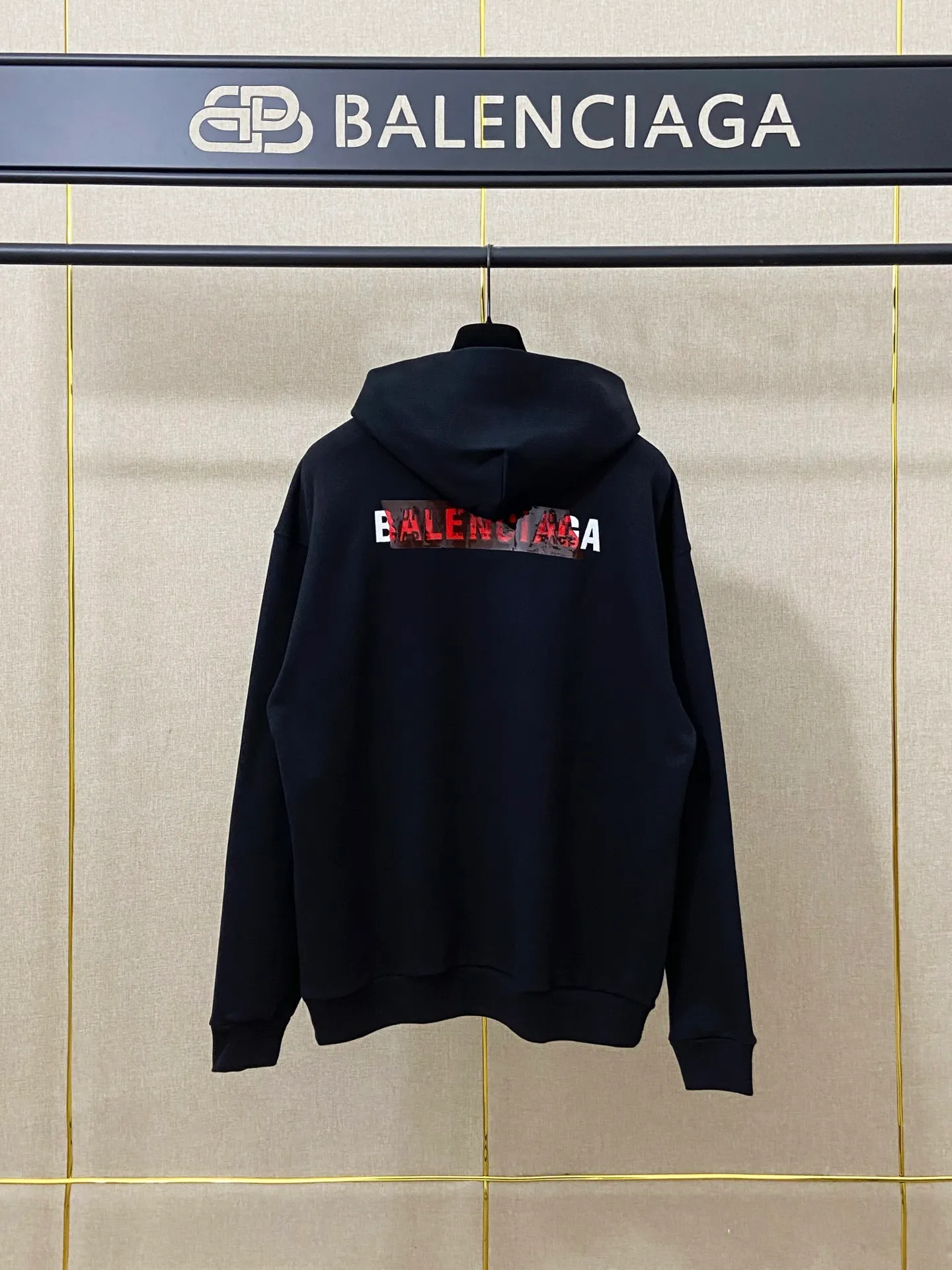 🅿️290 7201# Real photos Top version [[BALENCIA*GA] Official website quality Paris new front and back letter LOGO embroidered tape taped hooded sweatshirt OS version Loose dropped shoulders Unisex style Fabric: 480g 100% cotton terry Davidson Technics: Front and back embroidery, taped Garment wash Shaping Fixing Color: Black Blue Size: XS S M L
