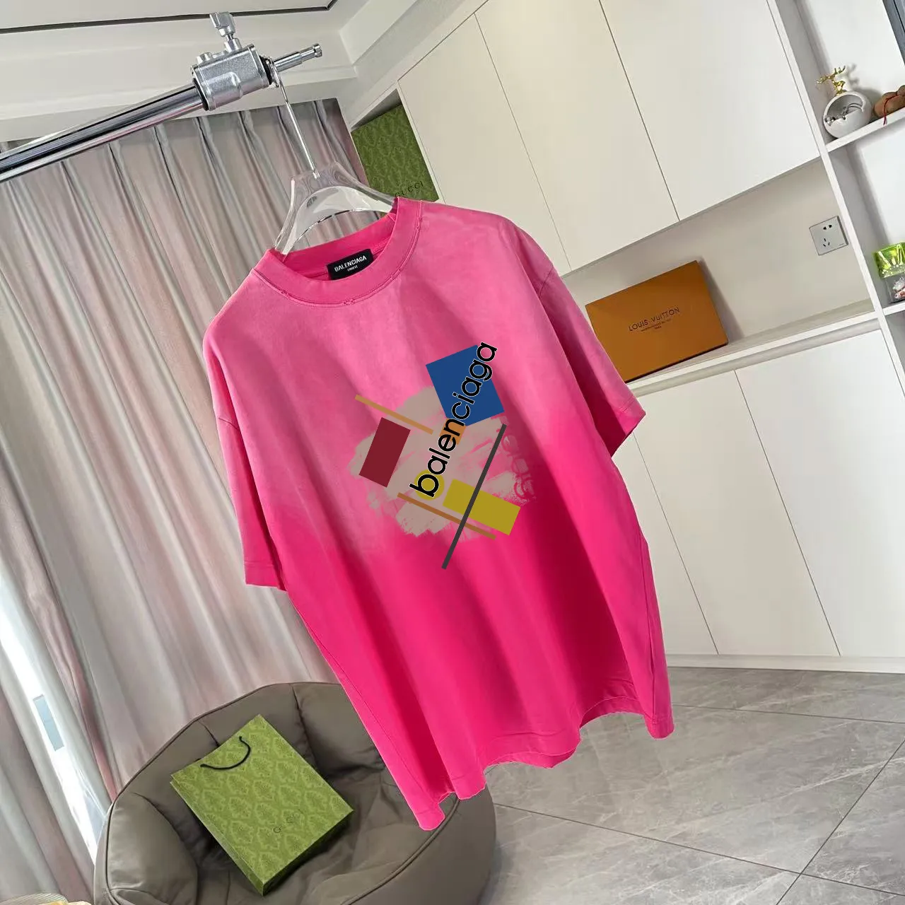 🅿️190 BALENCI*GA Paris 2025 summer new style, washed, distressed, spray-painted, personalized letter logo printing, customized fabric 320g, short-sleeved T-shirt, same style for men and women, size: S M L XL XXL five codes, color: black, white, gradient black, gradient red