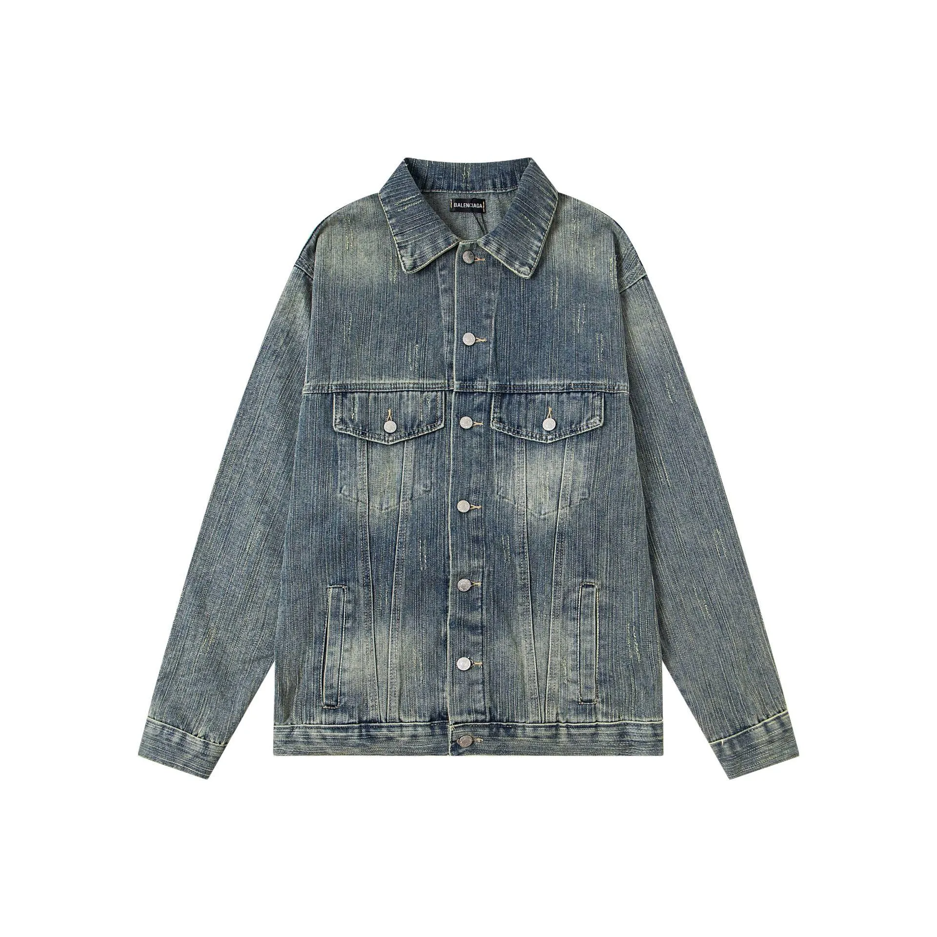 🅿️280 New model number: B154 Balenciaga washed distressed back denim jacket with rhinestone lettering logo 1️⃣Using high-quality denim fabric washing process, the upper body is soft, comfortable and extremely delicate after washing. It feels solid, smooth and soft. The fabric has the characteristics of being wrinkle-free and has an invincible feel. The details are perfectly handled! 2️⃣It is very youthful and energetic, and can be easily worn by both men and women. It is very in line with the fashion aesthetic concepts of today's young people! 3️⃣ A full set of customized accessories, complete with three standards, same style for men and women, a must-have style for couples. Color: Denim Blue Size: S, M, L, XL