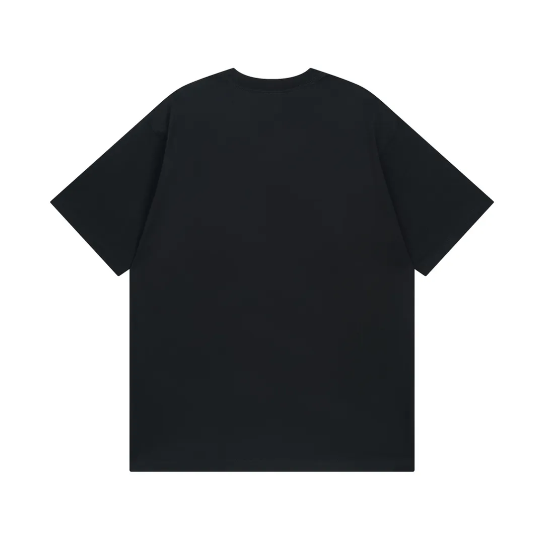🅿️174 Detailed pictures [Top version. Official website quality] BALENCI*GA/Paris. 2024 new style. New NOLOGO cracked printed short-sleeved T-shirt, synchronized with brick cabinet. Developed genuine product at the first time, enjoy printing and comparison! The fabric is made of Paris ZP custom-woven and dyed cotton double yarn. Weighing 260 grams, the cloth surface is clean. The cloth pattern is clear, soft and comfortable. The threads are dyed with no color difference. The classic LOGO is made of environmentally friendly imported materials, with crackle printing, clear letters and three-dimensional effect. Restore the brick cabinet. Welcome to compare. The version adopts the OS loose shoulder version. Same style for men and women. Code: BL223323 Color: Black, Size: XS to L