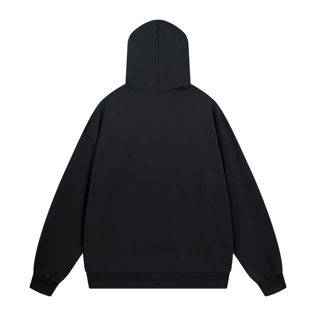 🅿️300 Detailed picture [Top version. Official website quality] BALENCI*GA/Paris BALENCI*GA#2024 latest model, large reverse letter LOGO icon embroidered hooded sweatshirt. Brick cabinet synchronization. Genuine products are developed and developed in the first time. Welcome to compare! The fabric is made of Paris ZP custom-woven and dyed cotton double-yarn large parka. The weight is 450 grams. The cloth surface is clean. The cloth pattern is clear. It is soft and comfortable. It has good color fastness and is not easy to change color. The threads are woven and dyed with no color difference. The embroidery is done using an imported Tajima embroidery machine, with a three-dimensional effect and clear lines. There are no burrs and miscellaneous threads, and the embroidery is of ultra-high craftsmanship. The version adopts OS loose shoulder design. Same style for men and women. Code: BL238023 Color: black, white Size: XS S M L