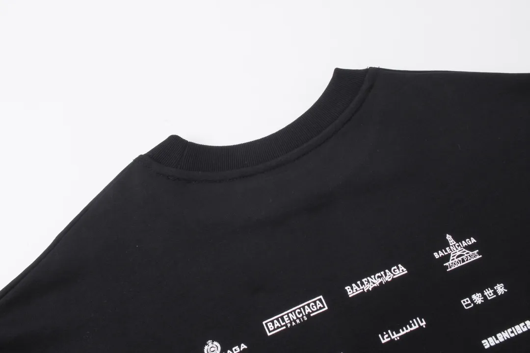 🅿️250 Detailed picture [Top version. Official website quality] BALENCI*GA/Paris BALENCI*GA# 2024 spring and summer new style, long-sleeved round neck sweatshirt with classic LOGO printed all over it. 2024 spring and summer new product. Brick cabinet synchronization. Welcome to compare. The fabric is made of Paris ZP custom-woven and dyed cotton sweatshirt. The weight is 450 grams, the cloth surface is clean, the cloth texture is clear, soft and comfortable. The color fastness is good. It is not easy to change color. The threads are woven and dyed with no color difference. The printing uses imported environmentally friendly rubber paddles, precision stencils, fine LOGO letters, clear letters, no burrs, and a three-dimensional effect. Restore brick cabinet. The version adopts OS loose shoulder style. Same style for men and women. Code: BL235563 Color: black, Mi Xing Size: XS S M L