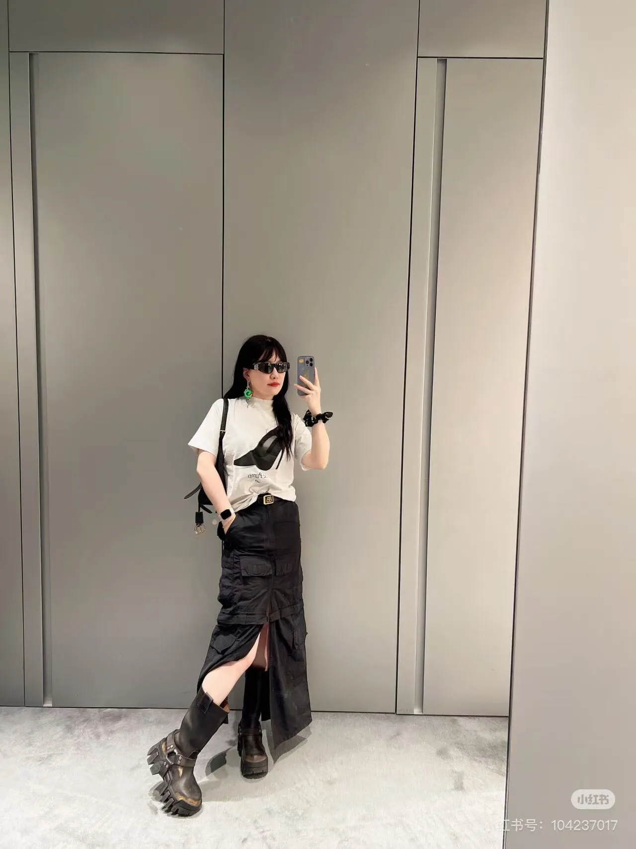 Model picture