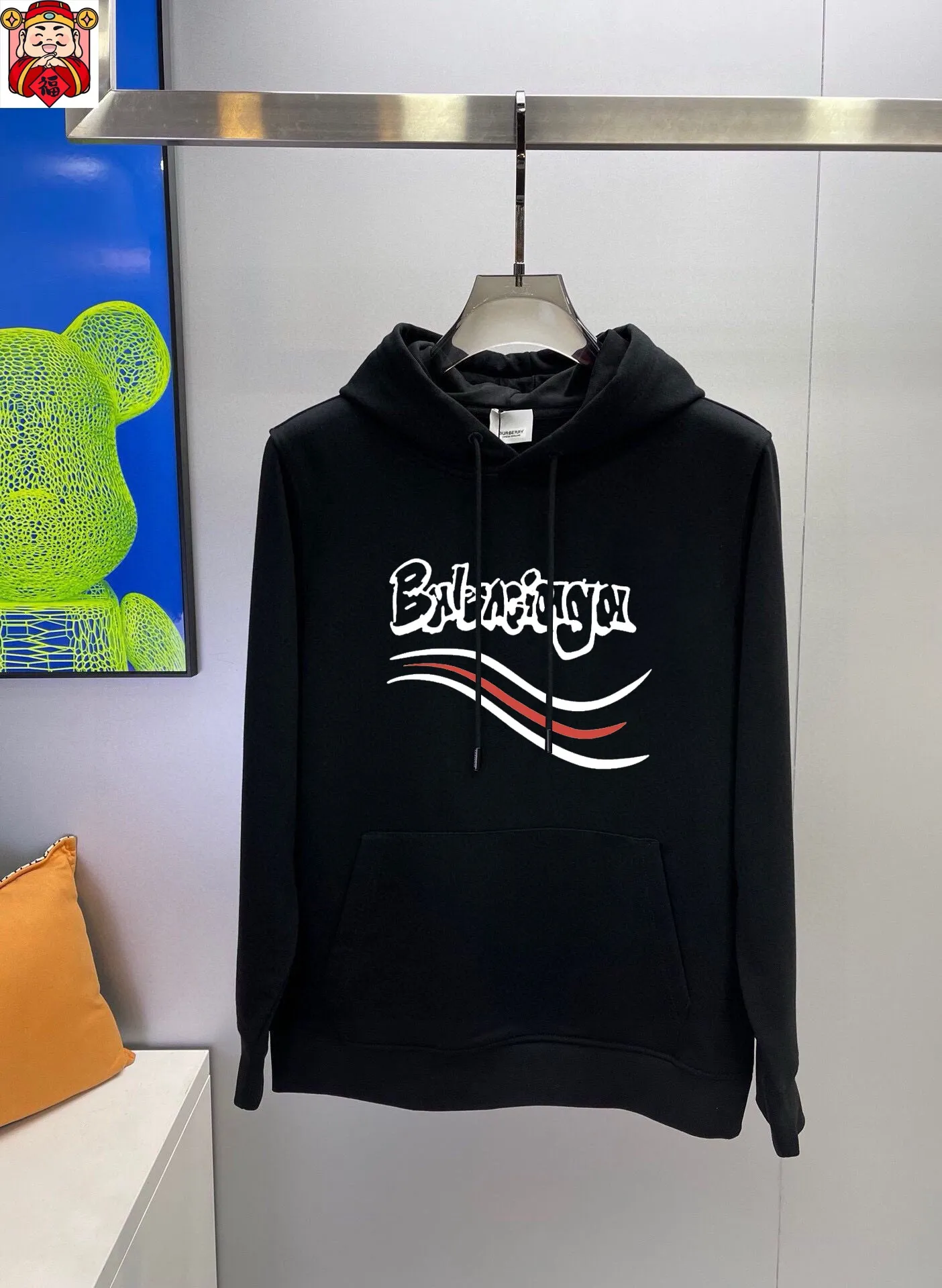 🅿️440 [BALENCIAGA] (Gospel for Fatty) hot-selling suit is coming. Focus on the original version of the official website. 2025 new hot-selling cardigan and sweatshirt suit. The original order is the best. 🇭🇰The meticulous work of top designers is dedicated to a fitting and perfect upper body effect. 100% natural high-quality Roman cotton, close-fitting comfort, noble and elegant! Original hardware embodies elegance and nobility! Counter size: M-5XL (maximum wear up to 220 pounds)
