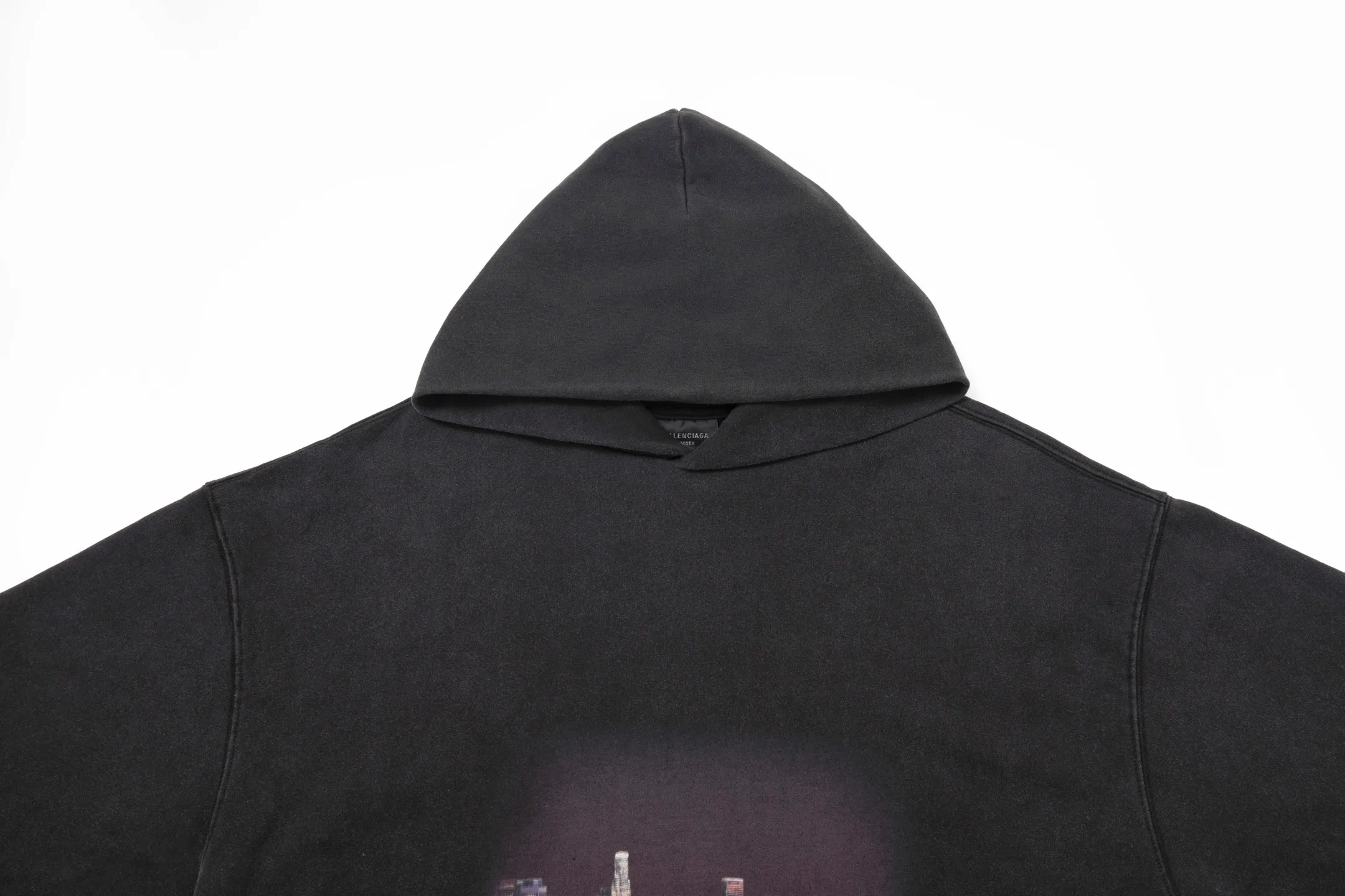 🅿️320 7205# Detailed picture Top version [[BALENCIA*GA] Official website quality Paris New Los Angeles Night Scene Hooded Sweatshirt OS version Loose dropped shoulders Unisex style Fabric: 480g 100% cotton terry David sweater Technology: Front panel digital direct printing Garment wash Distressed Shape solid color Color: Washed black apricot Size: XS S M L