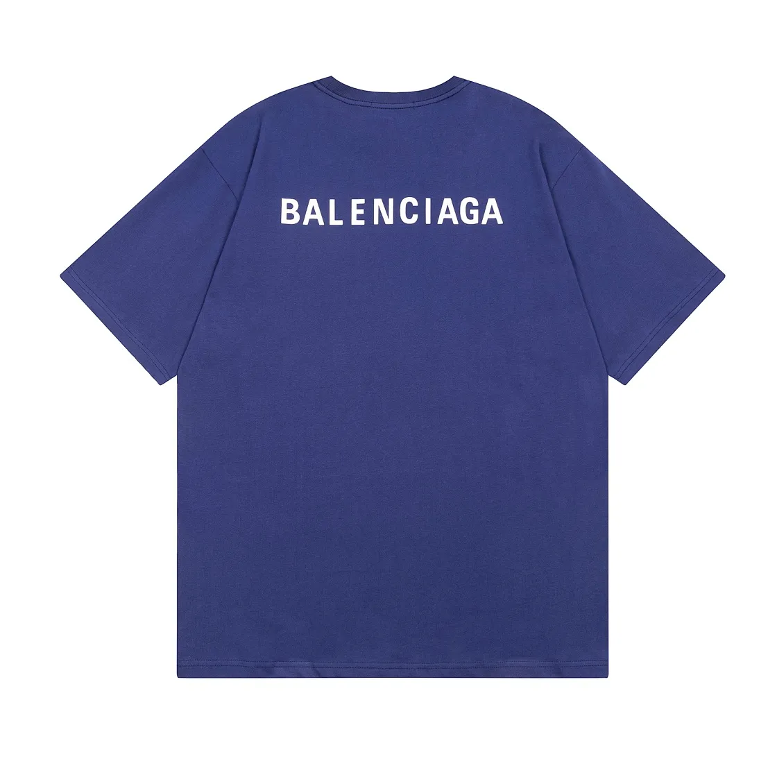 🅿️166 Detailed picture [Top version. Official website quality] BALENCI*GA/Paris#Classic style. Classic letter printed short-sleeved T-shirt on the front and back #brick cabinet synchronization.                       The fabric is made of Paris ZP custom-woven and dyed cotton double yarn, weighing 260 grams. The cloth surface is clean. The cloth pattern is clear, soft and comfortable. The threads are dyed with no color difference. The classic pattern is printed with environmentally friendly imported materials, precision printing screen, the letters are clear, the effect is three-dimensional, and the brick cabinet is restored. The version adopts OS loose shoulder style. Same style for men and women. Coding: BL223022 Color: black, beige, white, blue, floral gray, beige. Size: XS to L