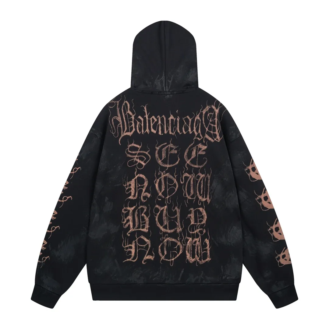 🅿️400 detailed pictures [Top version. Official website quality] BALENCI*GA/Paris. 2024 latest Sanskrit letter LOGO hand-painted graffiti, washed and worn, distressed zipper cardigan hooded sweatshirt. Brick cabinet synchronization. ⚠️Difference in market currency. YB development. Worn. Hand-painted consistent with ZP, ‼ ️The fabric is made of Paris ZP custom-woven and dyed cotton terry sweatshirt. The weight is 450 grams. The cloth surface is clean. The cloth pattern is clear, soft and comfortable. The threads are dyed with no color difference. The printing process is extremely complex, and the garments are hand-painted, worn, and distressed, and the process is extremely heavy. Comparisons welcome. The version adopts OS loose shoulder design. Same style for men and women. Code: BL238036 Color: black blue. Size: XS S M L