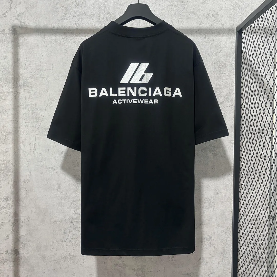 🅿️160 9101# Actual pictures Top version [BALENCIA*GA] Official website quality Paris new classic front and rear reflective printed T-shirt OS version Loose dropped shoulders Unisex fabric: 260g 100% cotton double yarn Technology: Front and back reflective printing Garment wash Shape solid Color: Black White Size: XS S M L