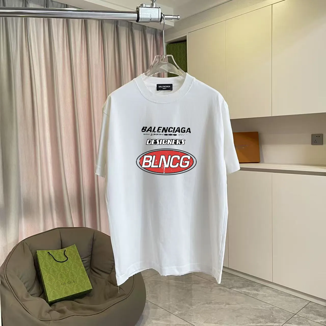 🅿️190 BALENCI*GA Paris 2025 summer new style, washed, distressed, spray-painted, personalized letter logo printing, customized fabric 320g, short-sleeved T-shirt, same style for men and women, size: S M L XL XXL five codes, color: black, white, gradient black, gradient red