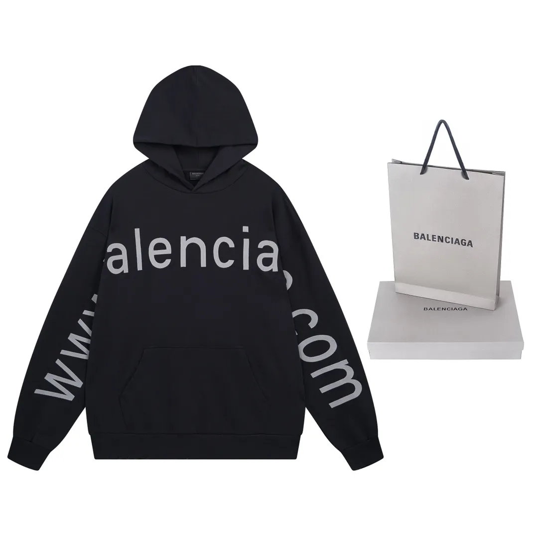 🅿️356 Detailed picture [Top version. Official website quality] BALENCI*GA/Paris BALENCI*GA#2024 latest model, Paris website embroidered letters large LOGO long-sleeved T-shirt. Brick cabinet sync. The first genuine product was developed, with over 200,000 stitches of counter-position embroidery on the chest. Notice! ️Full letter embroidery, welcome to compare! The fabric is made of Paris ZP custom-woven and dyed cotton sweatshirt. The weight is 450 grams. The cloth surface is clean. The cloth pattern is clear. It is soft and comfortable. It has good color fastness and is not easy to change color. The threads are woven and dyed with no color difference. The embroidery is done using imported Tajima embroidery machines. Super 20W needle thread embroidery, accurate positioning, three-dimensional effect, clear lines. No burrs and miscellaneous threads, ultra-high craftsmanship embroidery. The version adopts OS loose shoulder design. Same style for men and women. Code: BL238005 Color: Black. White. Size: XS S M L