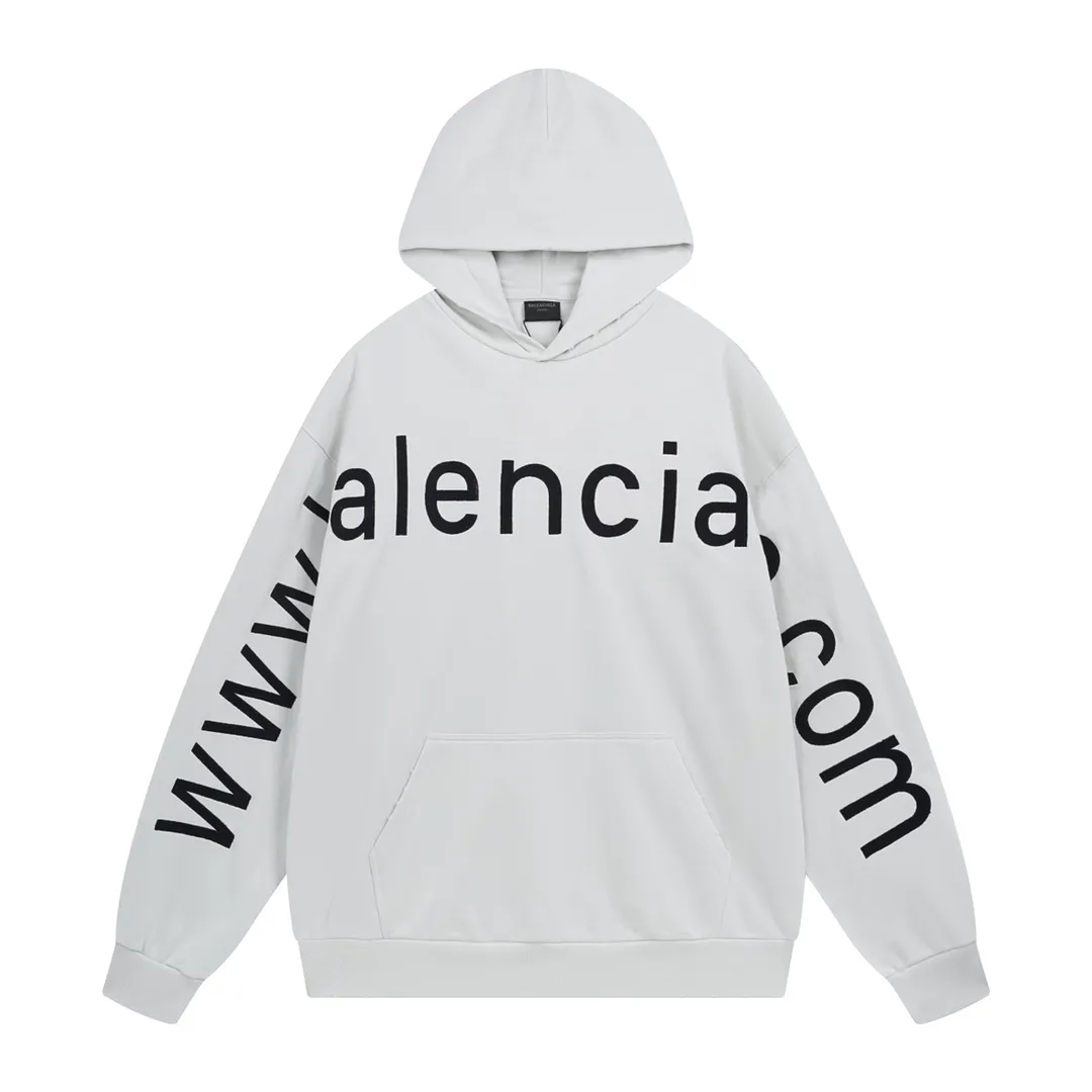🅿️356 Detailed picture [Top version. Official website quality] BALENCI*GA/Paris BALENCI*GA#2024 latest model, Paris website embroidered letters large LOGO long-sleeved T-shirt. Brick cabinet sync. The first genuine product was developed, with over 200,000 stitches of counter-position embroidery on the chest. Notice! ️Full letter embroidery, welcome to compare! The fabric is made of Paris ZP custom-woven and dyed cotton sweatshirt. The weight is 450 grams. The cloth surface is clean. The cloth pattern is clear. It is soft and comfortable. It has good color fastness and is not easy to change color. The threads are woven and dyed with no color difference. The embroidery is done using imported Tajima embroidery machines. Super 20W needle thread embroidery, accurate positioning, three-dimensional effect, clear lines. No burrs and miscellaneous threads, ultra-high craftsmanship embroidery. The version adopts OS loose shoulder design. Same style for men and women. Code: BL238005 Color: Black. White. Size: XS S M L