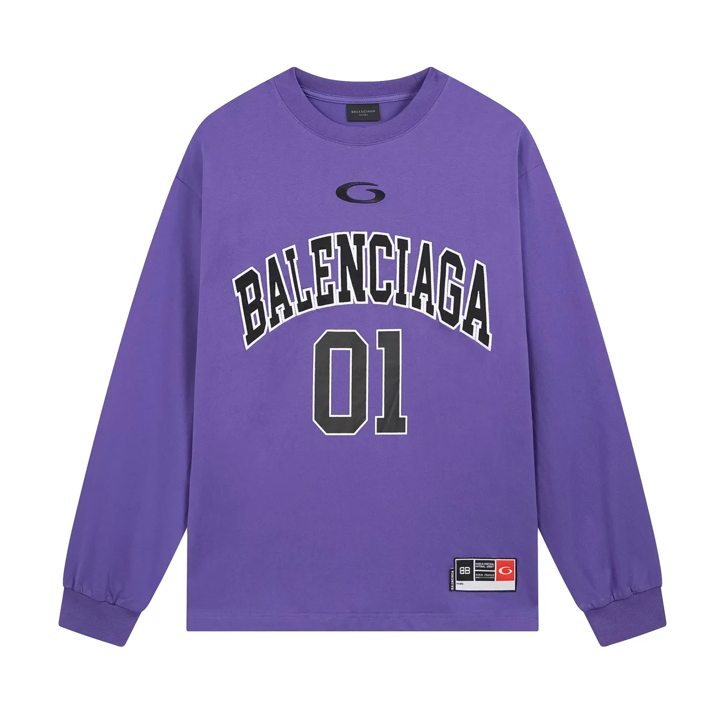 🅿️280 BALENCI*GA latest basketball jersey embroidered printed long-sleeved T-shirt. The front embroidery is embroidered and printed with Tajima computer embroidery machine, the lower left corner is embroidered and printed, and the back piece is printed. The letters are clear. The effect is three-dimensional. Exclusively pattern-woven and dyed 280g fabric. Threads are dyed in the same cylinder with zero color difference. The version adopts OS loose off-shoulder version. Welcome to compare. Same style for men and women -Color: black white purple Cailan -SIZE: Xs S M L Style No. 8536#