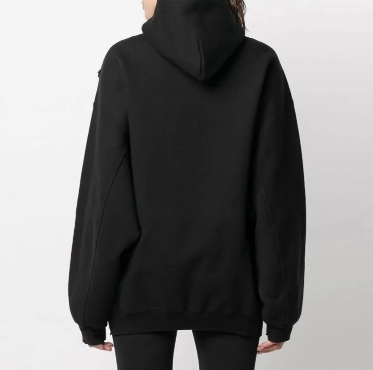 ♻️💯Reference model picture for the upper body❤️The top tested version Balenciaga BALENCIAGA running men's running marathon pure cotton loose loose men's and women's couple's same style autumn and winter hoodie hooded sweatshirt. The printing uses imported glue, high-coverage screen printing technology, high printing accuracy, and no tooth edges. Neat, refreshing, and clear texture. The fabric is made of 480g combed cotton fabric, which is full of drape! Color: Black White Dark Blue Size: XS-L P:450