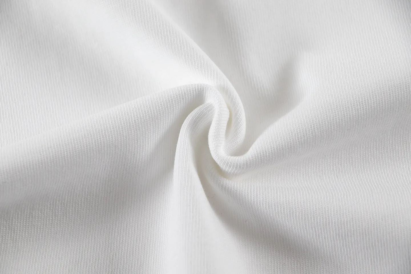 🅿️160 Balenciaga2026 new T-shirt Material: Made of high version 300g double yarn combed cotton Size: S M L XL Color: black and white Style number: W2801