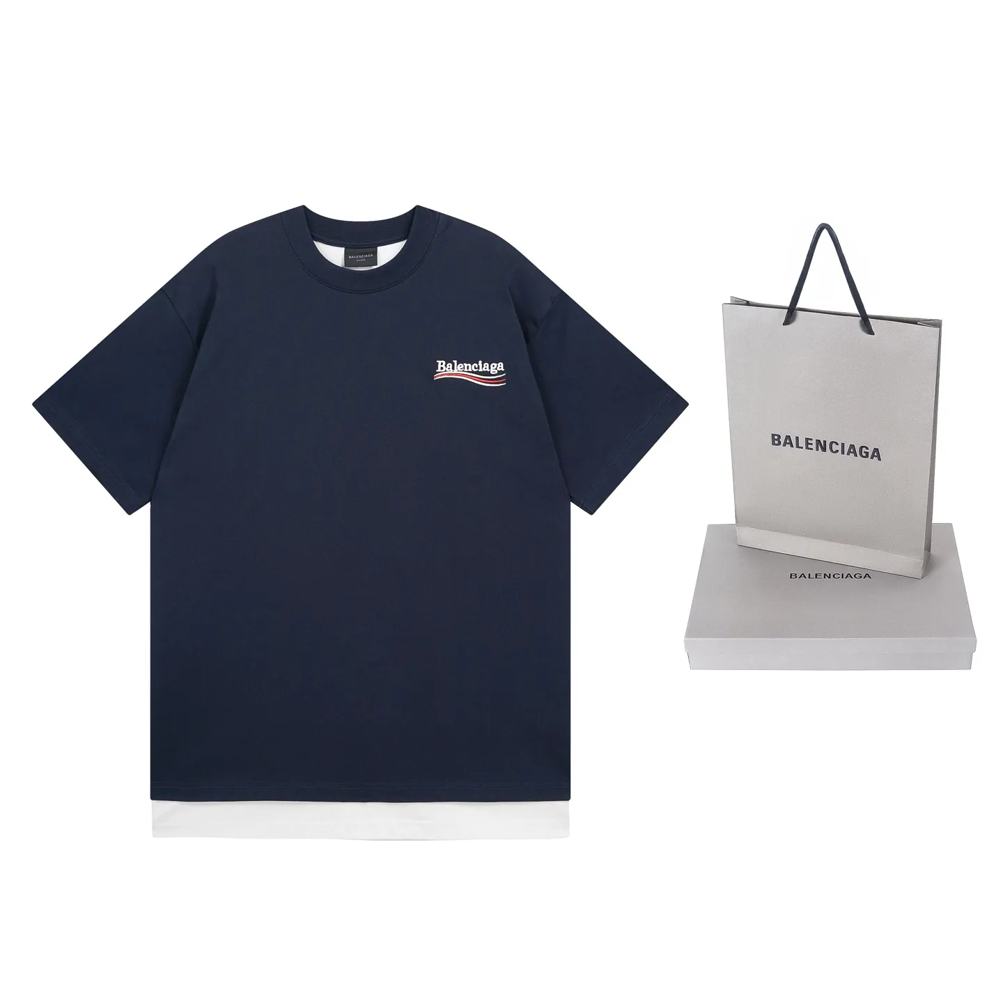🅿️230 real shots [Top version. Official website quality] BALENCI*GA/SS25 new model. The classic Paris wave LOGO is embroidered on the front and back, double-layered two-piece short-sleeved T-shirt #SS25 latest style. Research and development at the first time, different market currencies. Comparisons welcome. The fabric is made of Paris ZP custom-woven and dyed cotton double yarn. Weighing 260 grams, the cloth surface is clean. The cloth pattern is clear, soft and comfortable. The threads are dyed with no color difference. The embroidery is done using embroidery machines imported from Tajima. Jubie market currency. Welcome to compare. The version adopts OS loose shoulder design. Same style for men and women. Code: BL253709 Color: Dark blue Size: XS S M L