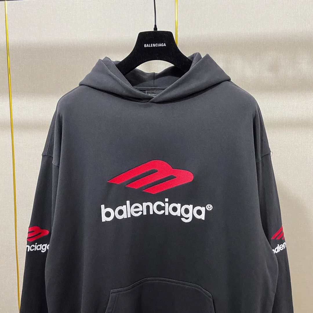 🅿️286 7152# Real photos Top version [BALENCIA*GA] Official website quality Paris' new 3M letter large LOGO embroidery series hooded sweatshirt OS version Loose dropped shoulders Unisex style Fabric: 480g 100% cotton terry Davidson Technics: Embroidery on the front and back panels, left and right sleeves Garment washing Shape fixation Color: Gray blue White Size: XS S M L