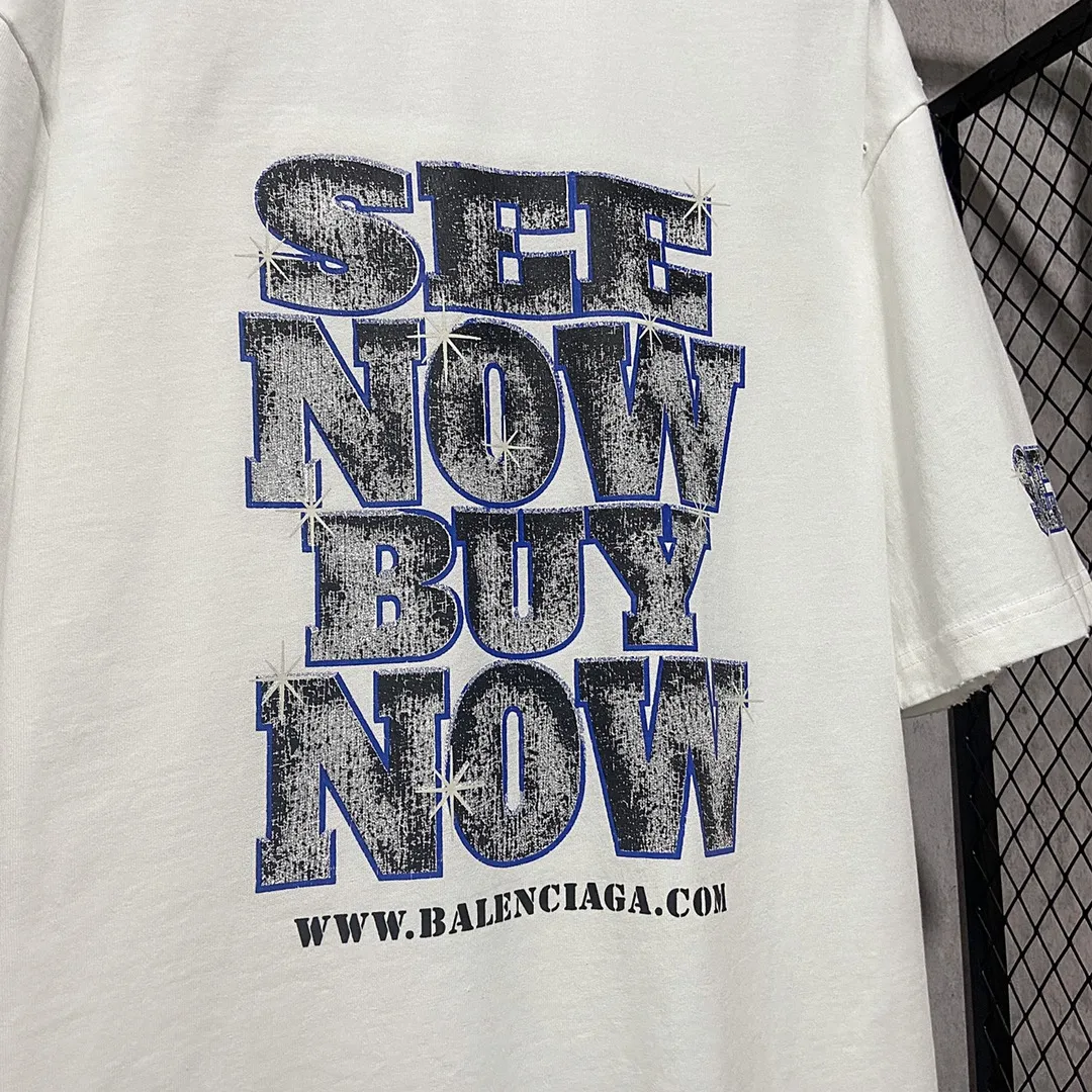 🅿️180 9126# Actual photo top version [[BALENCIA*GA] official website quality Paris new co-branded SEENOWBUYNOW diamond short-sleeved T-shirt OS version loose dropped shoulders Uniform style for men and women Fabric: 260g 100% cotton double yarn Process: front and rear left and right sleeve printing Garment washed, worn, distressed, fixed color Color: washed black, washed blue, white Size: XS S M L