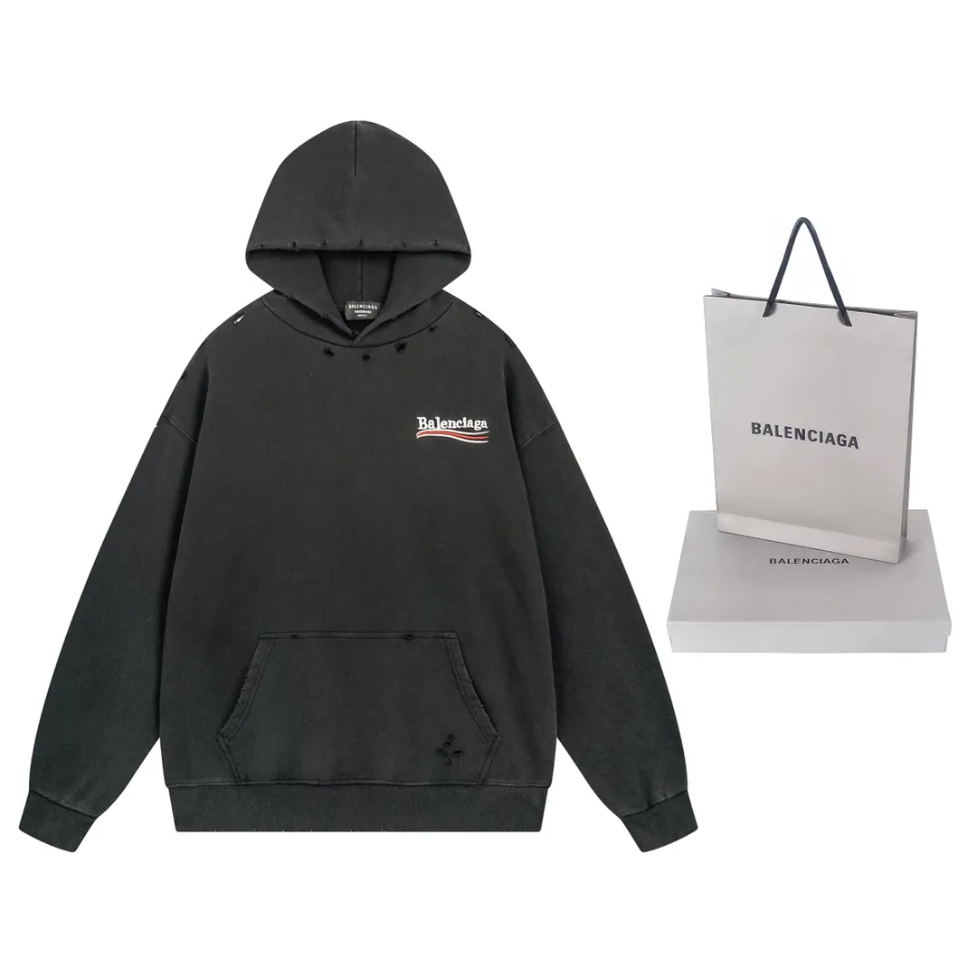 🅿️320 Detailed picture [Top version. Official website quality] BALENCI*GA/Paris. Classic model. 22SS#BALENCI*GA#Coke wave flower embroidery ready-made garments washed and worn, worn and worn with heavy craftsmanship, hooded sweatshirt, aged. Autumn and winter brick cabinet synchronization. The fabric is made of Paris ZP custom-woven and dyed cotton double-yarn David sweater, weighing 450 grams, the cloth surface is clean. The cloth pattern is clear, soft and comfortable. The threads are woven and dyed with no color difference. The classic letter LOGO is embroidered with a Tajima embroidery machine, and the letters are three-dimensional. The garment is washed. Heavy craftsmanship makes it old and retro. It is worn in many directions to restore the brick cabinet. The version adopts the OS loose shoulder style. Same style for men and women. Coding: BL238051 Color: Washed black Size: XS S M L