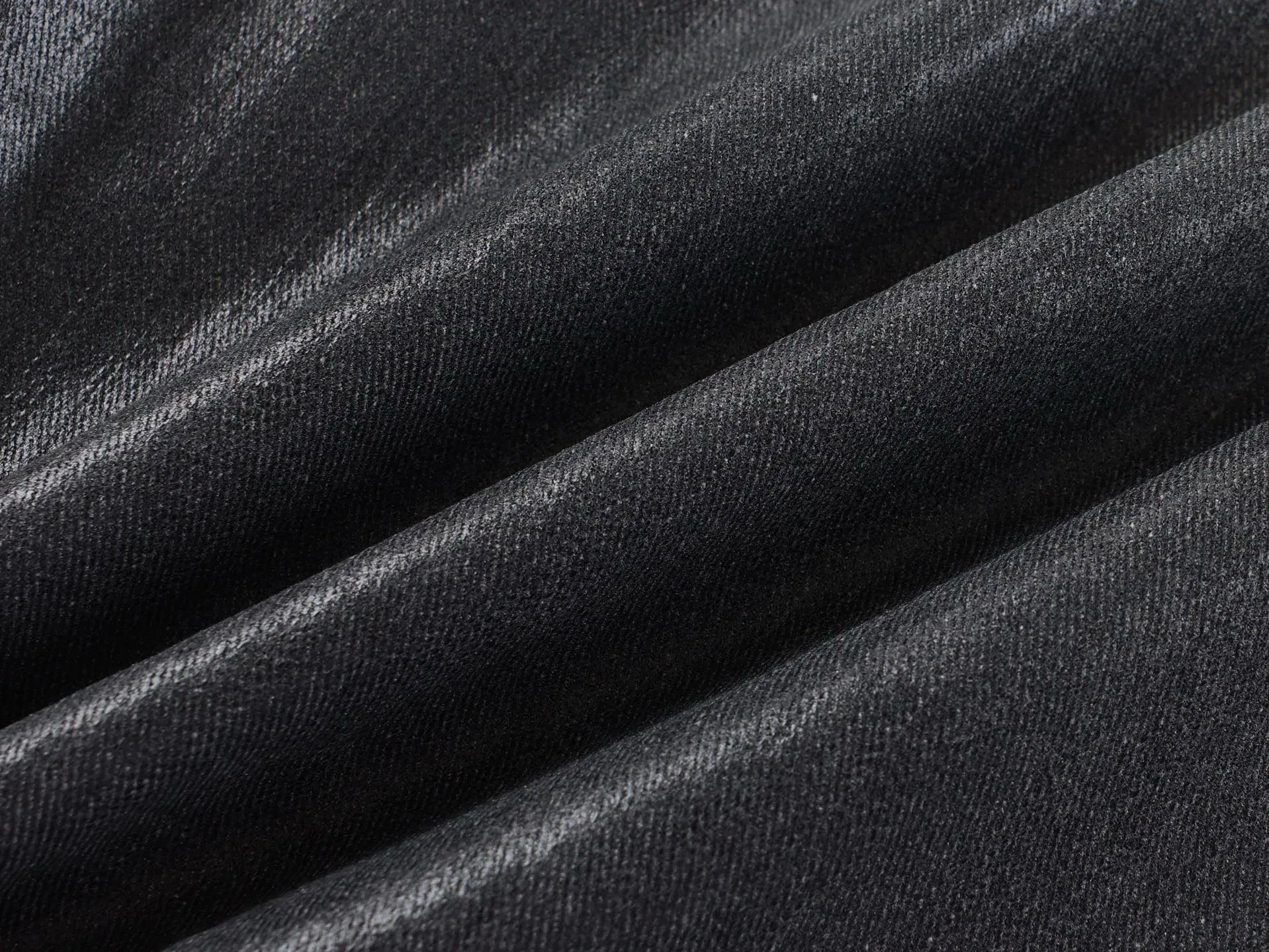 🅿️720 [Exclusive supply] BLCG 25FW black and gray waxed denim trousers. We use 14OZ slub denim fabric imported from Japan. The fabric has a fine texture and clear lines. It is of the highest quality. The washed lines are clear and meticulous, with a strong sense of craftsmanship. Non-market garbage washing. The entire denim is waxed. The cost is very high. The distressed hardware and accessories are customized, and the waxed details of the raw edges of the trouser legs are perfectly restored at the same time. The floor-sweeping version is original and unaltered. Size:S-M-L-XL