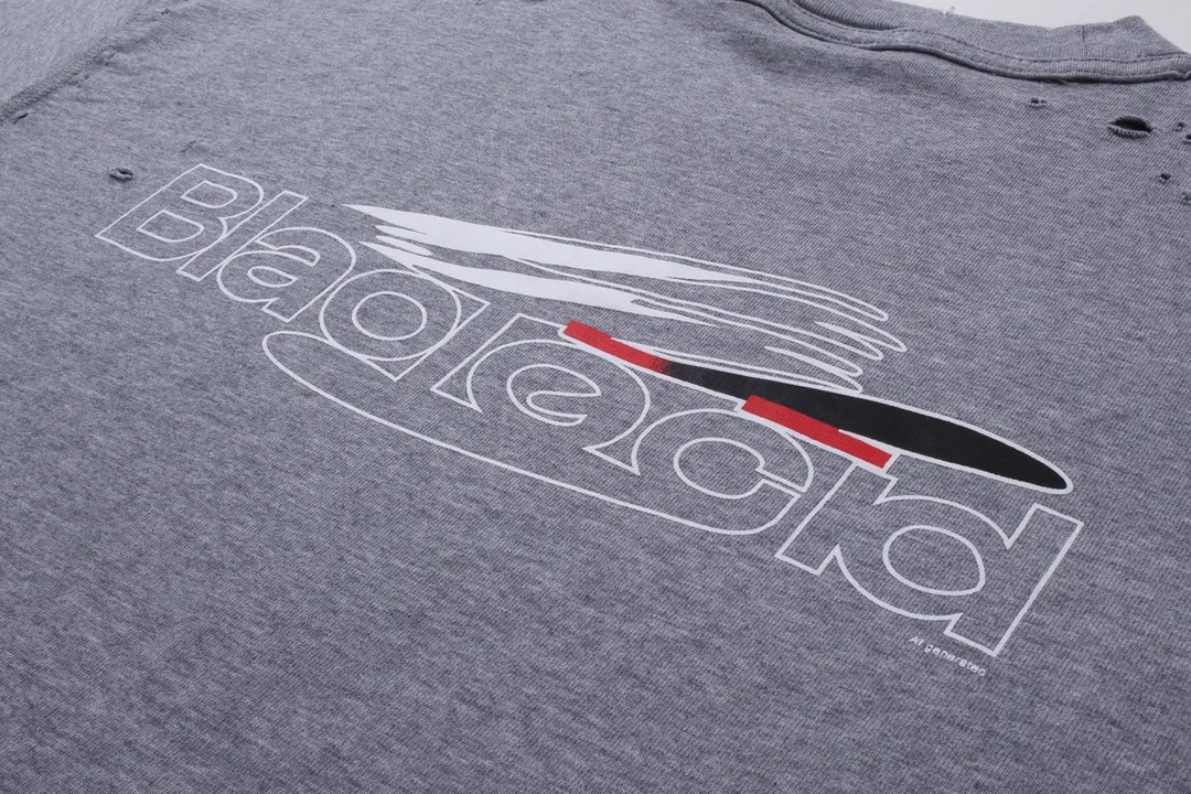 🅿️194 Detailed picture [Top version. Official website quality] BALENCI*GA/Paris AI GENERATED series new T-shirt #2024 new style. The reverse stitching design is full of sense. The front, back and left sleeves are printed with the new LOGO. The ready-made clothes are washed and worn. Notice! ️The original version of this style is made with reverse stitching. It is worn, washed and distressed. This is the normal practice in the Jubie market. The black and gray cuff prints are different. #2024 Spring and Summer Brick Cabinet Synchronization Welcome to compare. The fabric is made of Paris ZP custom-woven and dyed cotton double yarn, with a weight of 260 grams. The cloth surface is clean. The cloth pattern is clear, soft and comfortable. The threads are dyed with no color difference. The classic letter LOGO is printed with imported environmentally friendly glue. The letters are clear and the effect is three-dimensional. Restore the brick cabinet, adopt OS loose shoulder style. Same style for men and women. Code: BL223335 Color: black, light gray, white. Size: XS to L