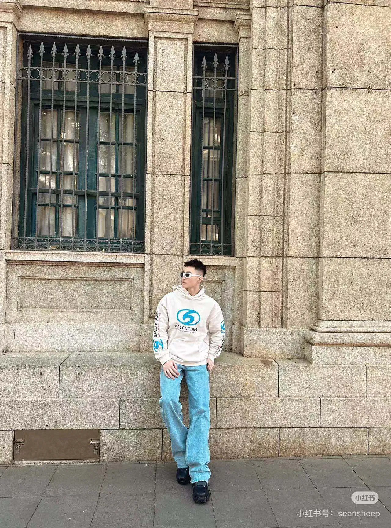 Model picture