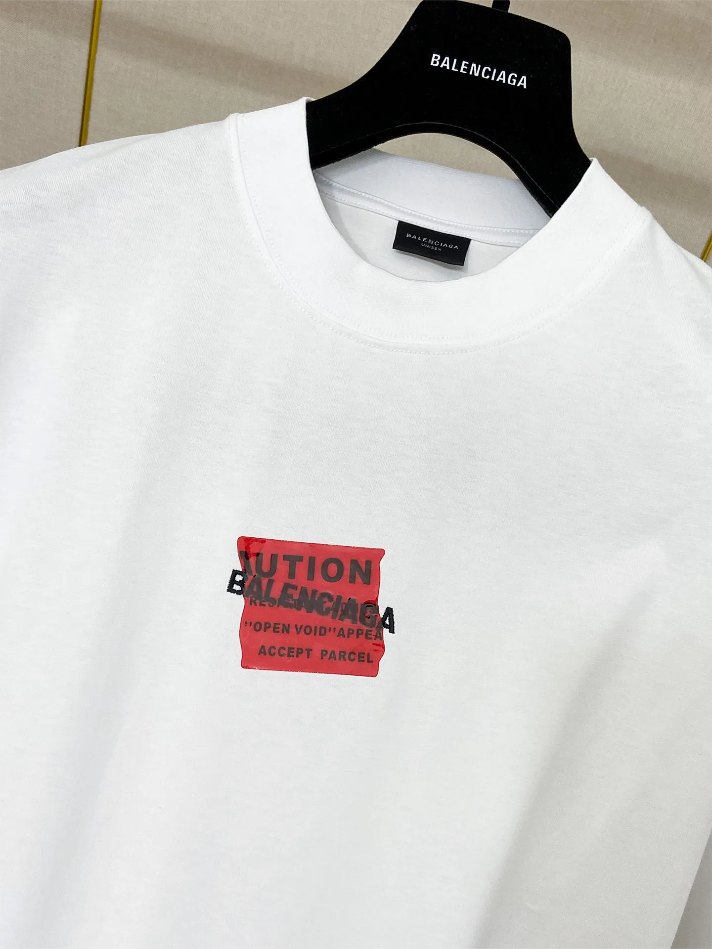🅿️180 9201# Real photos Top version [[BALENCIA*GA] official website quality Paris new front and back letter embroidery tape taped short-sleeved T-shirt OS version Loose dropped shoulders Unisex style Fabric: 260g 100% cotton double yarn Technology: Front and back embroidery Front and back taping Garment wash Shaping Fixed color Color: Black White Blue Gray Size: XS S M L