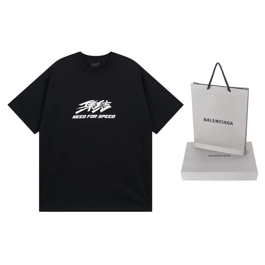 🅿️190 real photos [Top version. Official website quality] BALENCI*GA/Paris. SS24 new Balenciaga/Need for Speed: Assembled cooperation series. Front and rear direct-injection printed long-sleeved T-shirts. Brick cabinet synchronization. Genuine product developed at the first time, happy to print and compare! The fabric is made of Paris ZP custom-woven and dyed cotton double yarn. Weighing 260 grams, the cloth surface is clean. The cloth pattern is clear, soft and comfortable. The threads are dyed with no color difference. The printing is made of environmentally friendly imported materials with direct inkjet printing. The pattern letters are clear and the effect is three-dimensional. The version adopts OS loose shoulder style. Same style for men and women. Coding: BL223600 Color: black, white Size: XS S M L