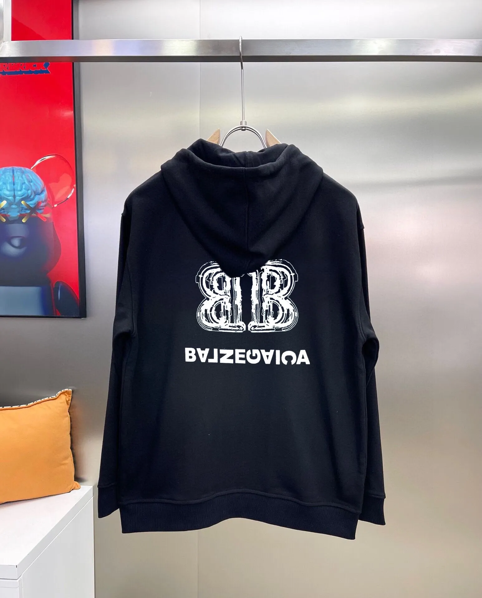 🅿️460 direct batch brand [BALENCIAGA] (thick velvet) 2025 autumn and winter new products, celebrities’ favorite fashion-flavored casual suits, clean and neat tailoring, full of urban style. Made of high-quality custom-made fabrics, the inner warmth is excellent, the hand feels soft and dry, and the upper body effect is crisp and stylish. The three-dimensional cutting process and the pattern are all of high standards, and the silhouette version has the right benefits! It is not tight at all, and you feel good when you put it on. So many top-quality raw materials create high-end products with unparalleled value. It is the first choice for high-end fashion people. (Size: M-4XL can wear up to 200 pounds)